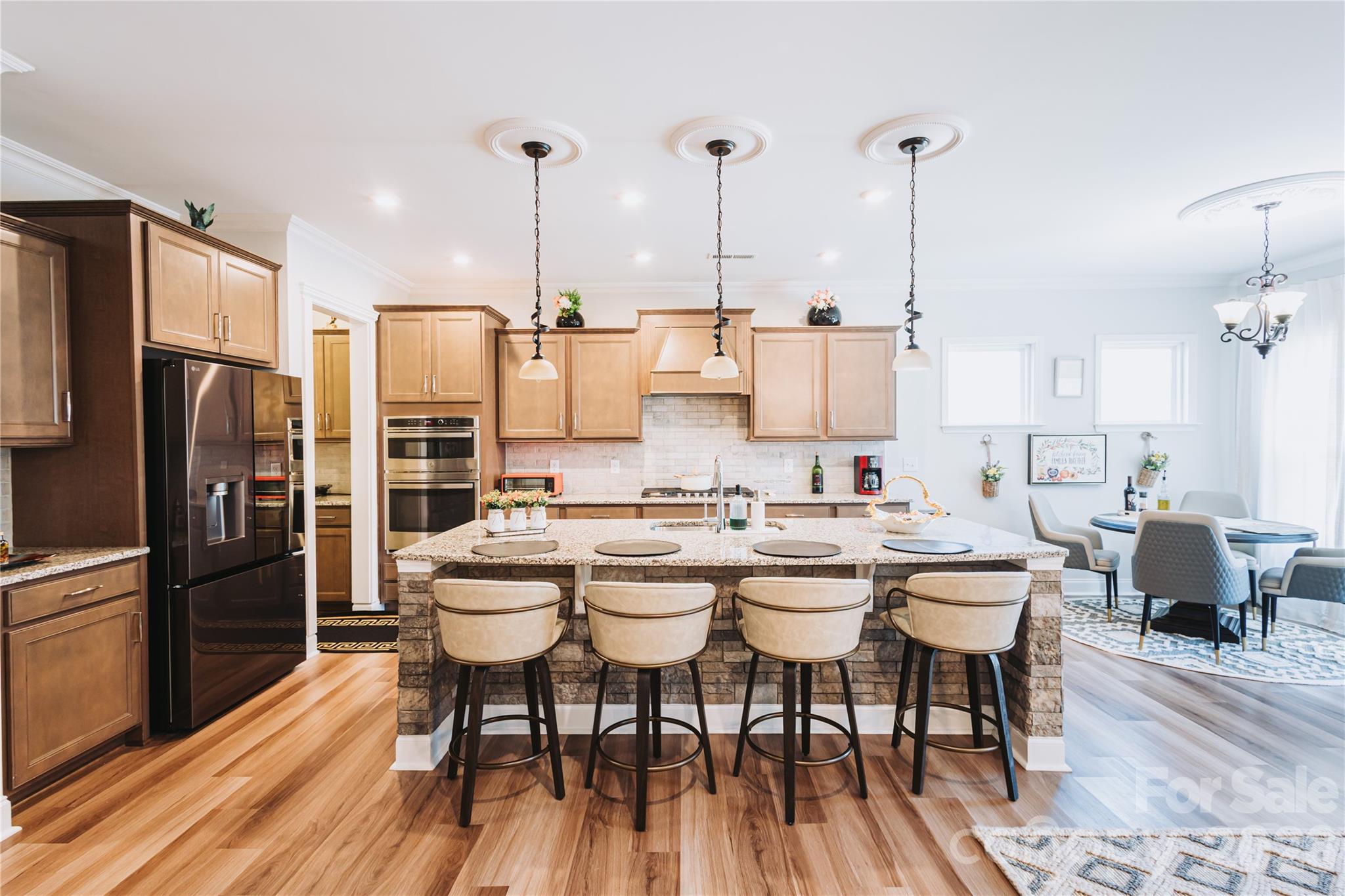 1318 Poppy Way — Matthews