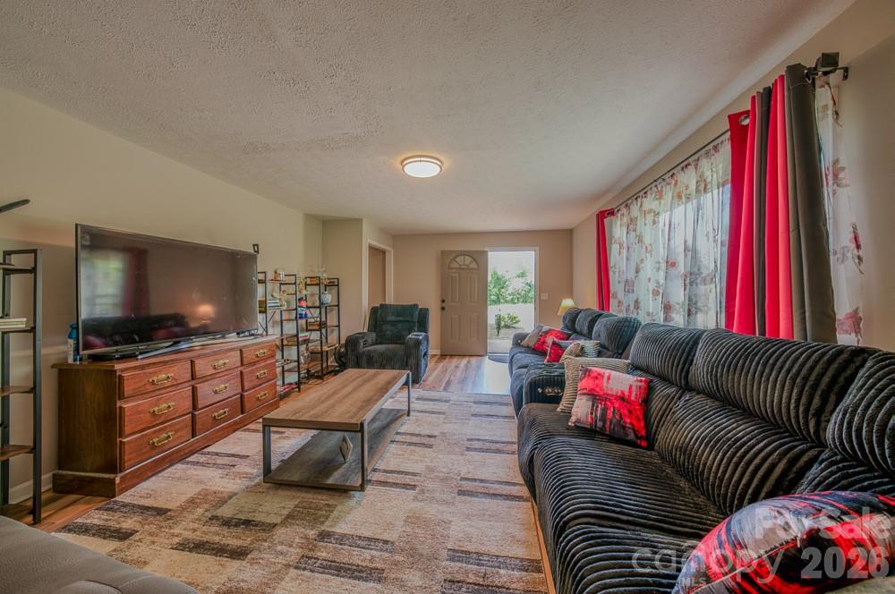 1241 County Line Road — Rutherfordton
