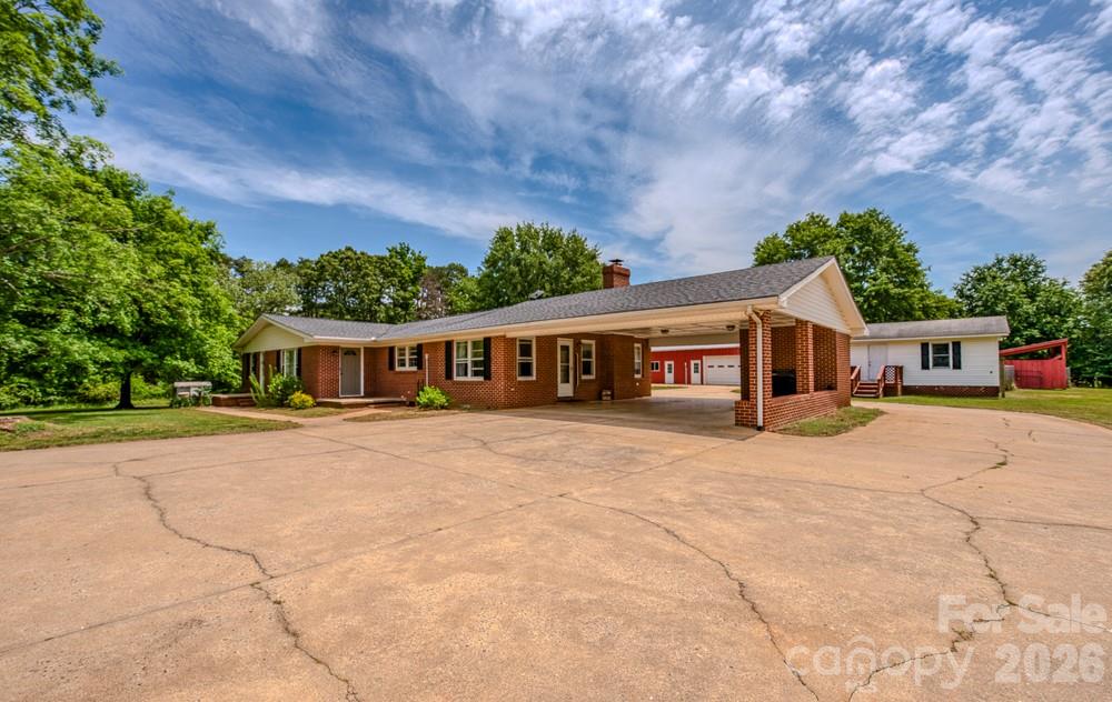 1241 County Line Road — Rutherfordton
