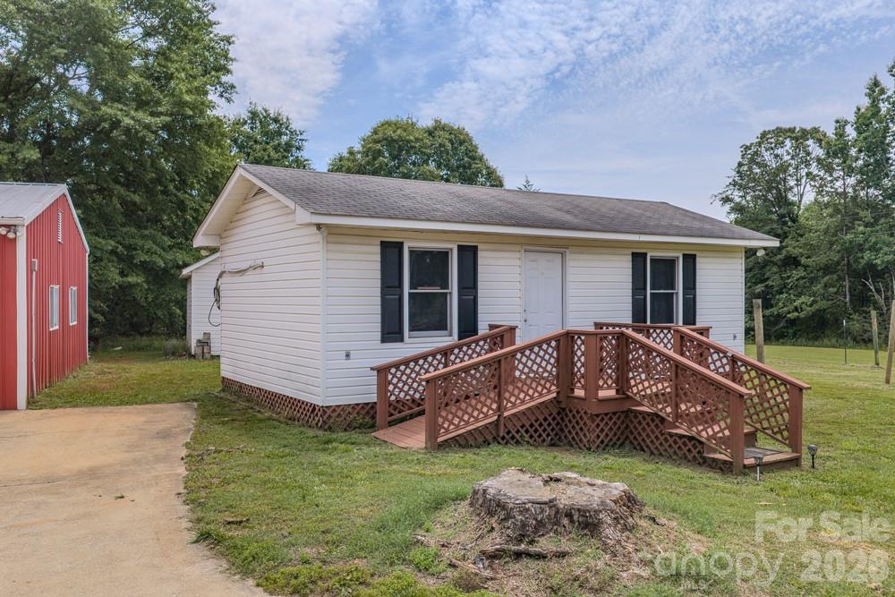 1241 County Line Road — Rutherfordton