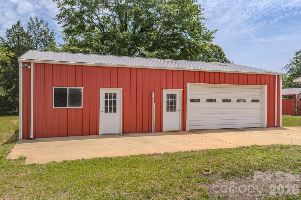 1241 County Line Road — Rutherfordton