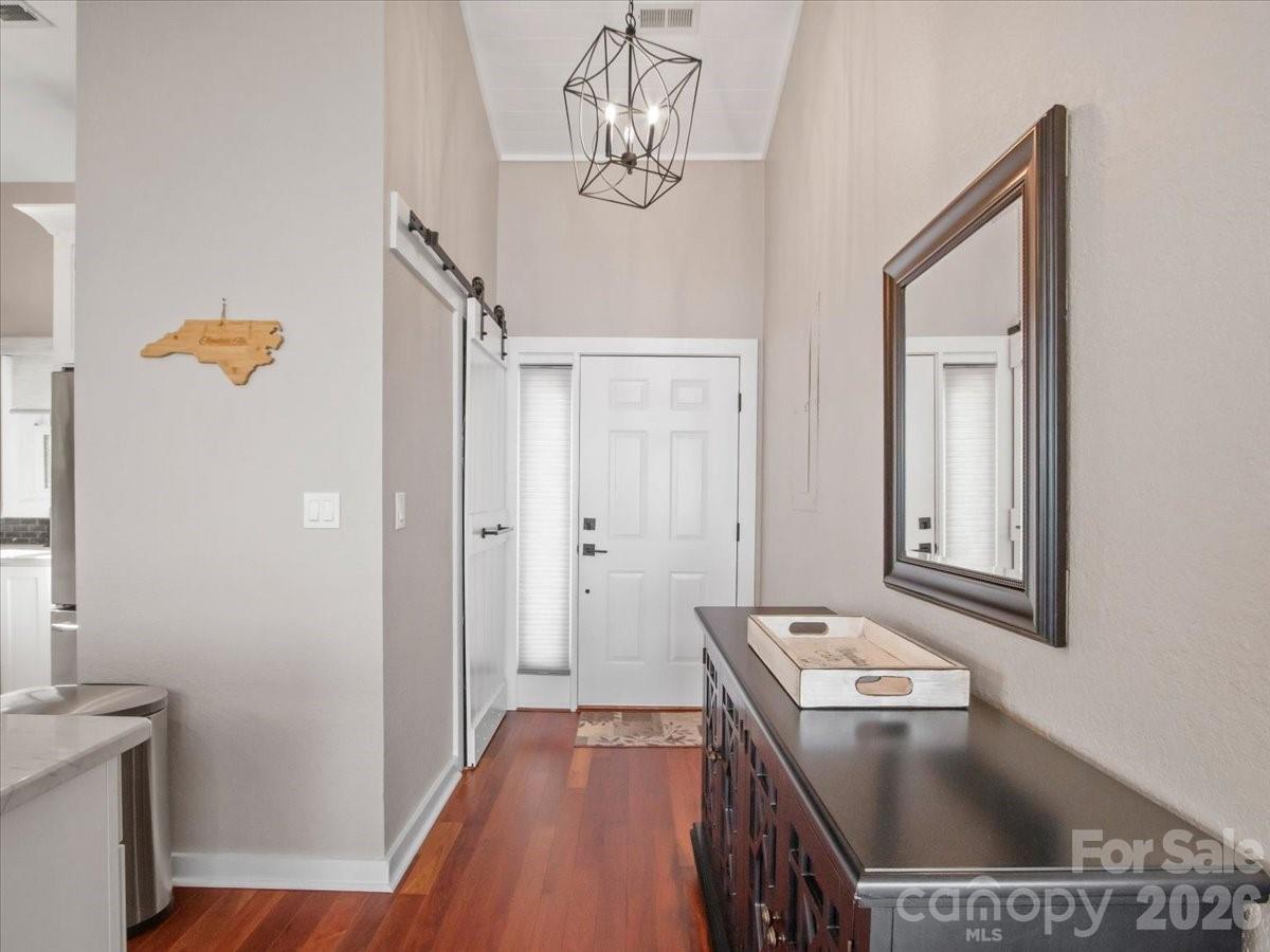 30 Club Villa Court #B/2 — Burnsville