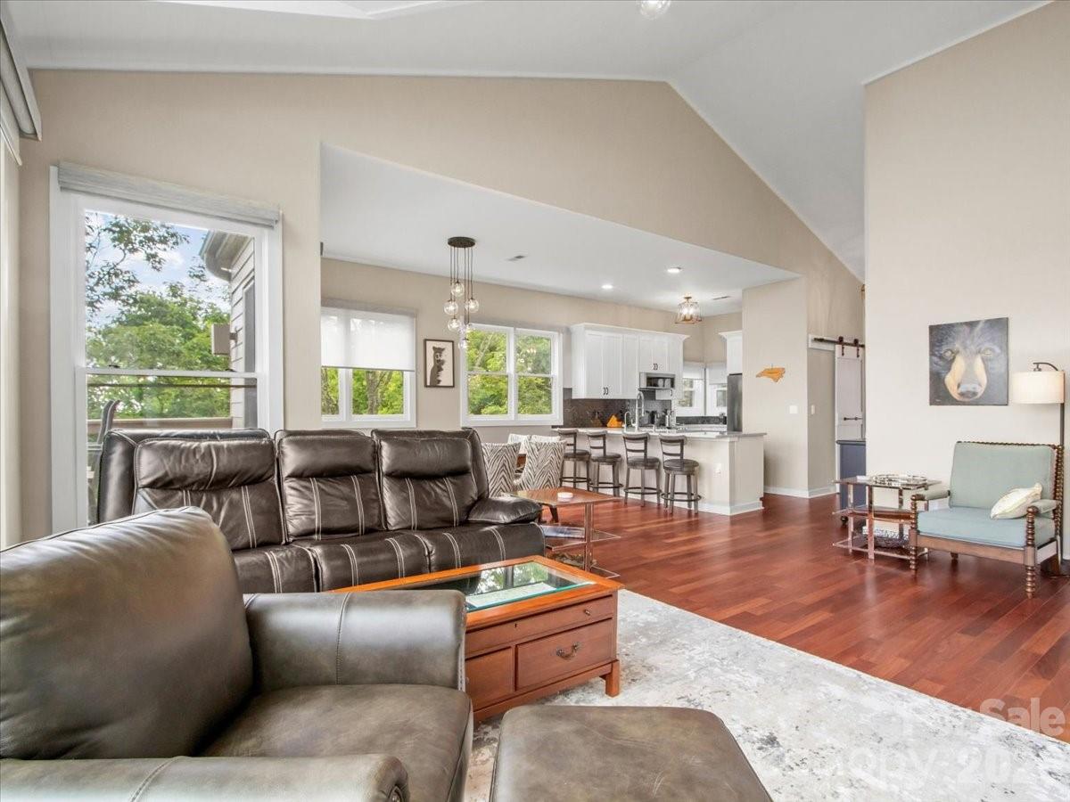 30 Club Villa Court #B/2 — Burnsville