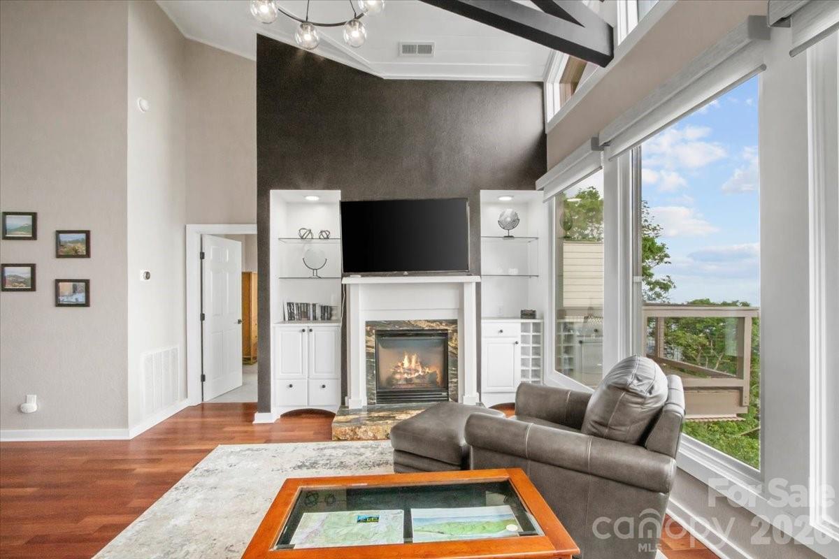 30 Club Villa Court #B/2 — Burnsville