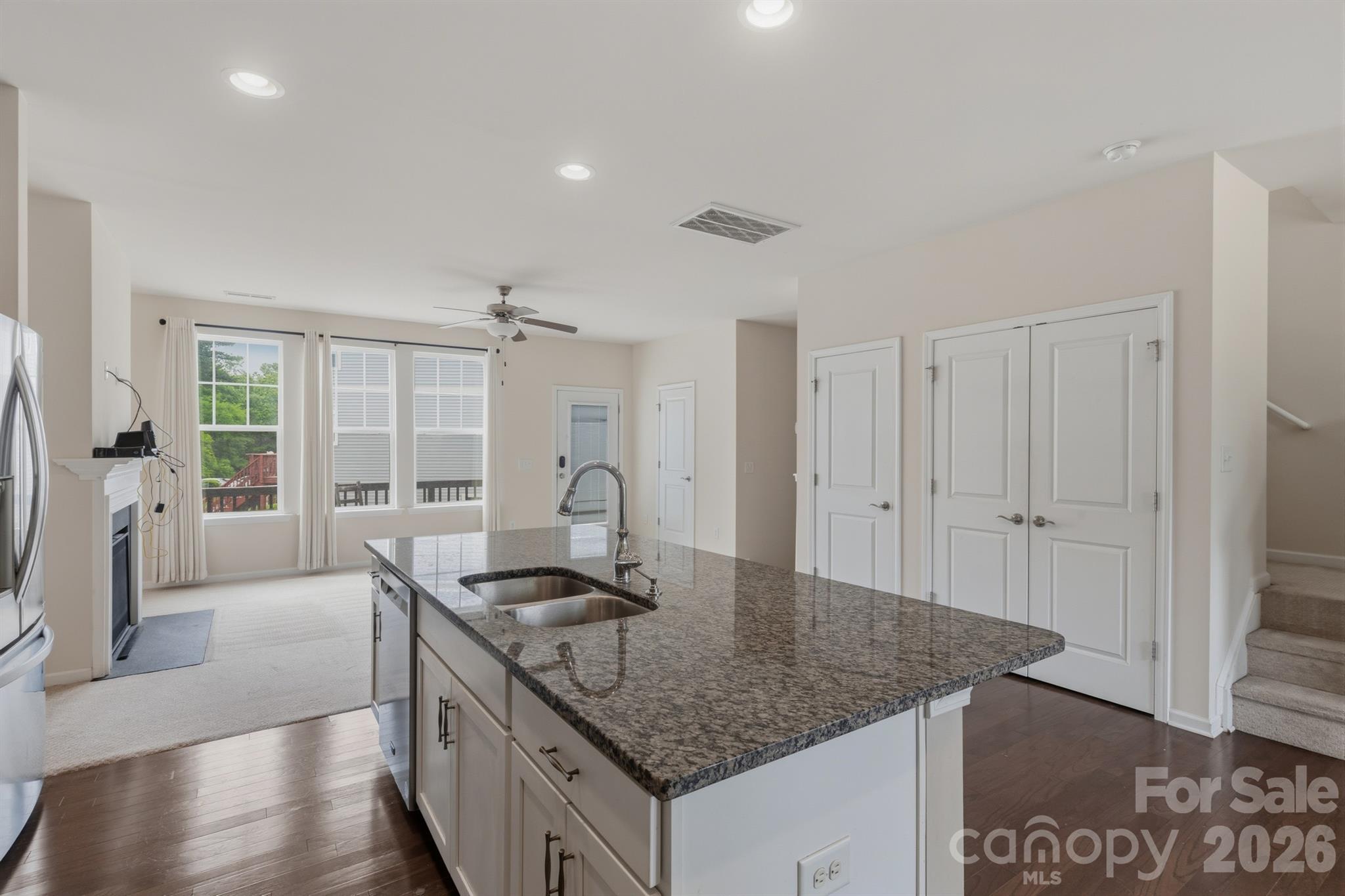 1502 Sharon Road W — Charlotte