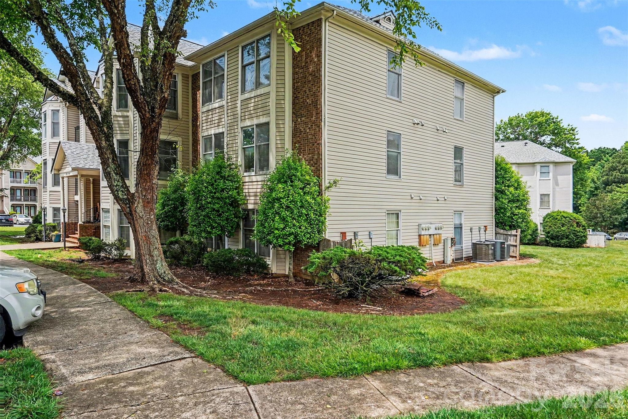 6223 Rosecroft Drive #3 — Charlotte