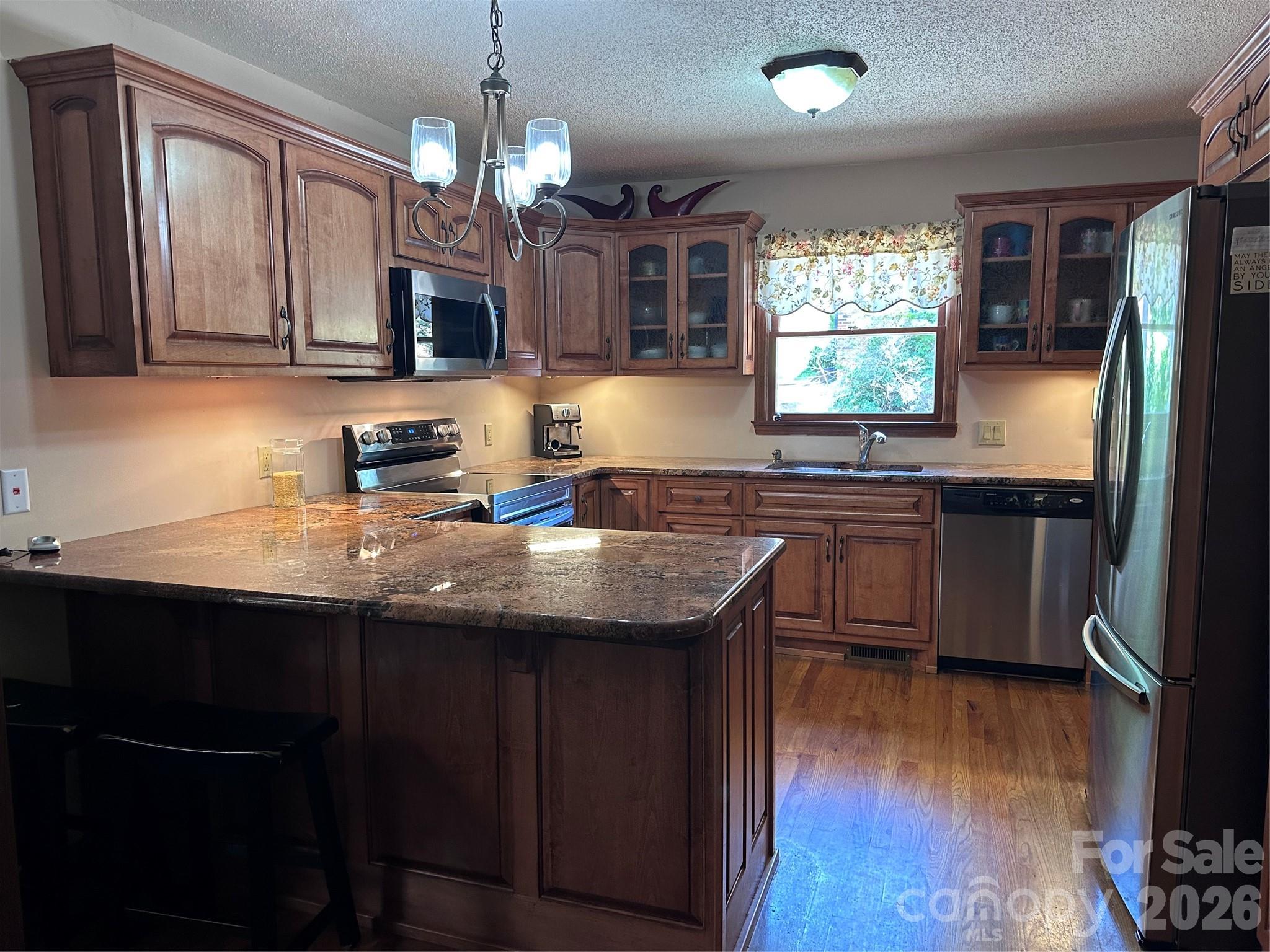 523 Boxwood Street — Hudson