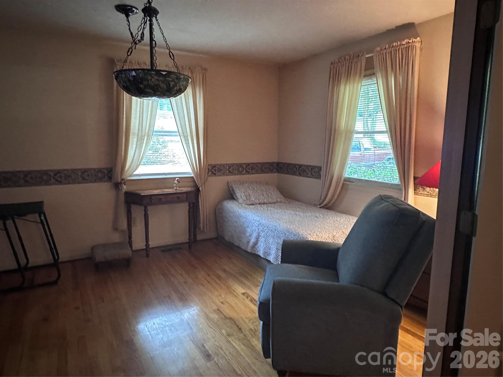 523 Boxwood Street — Hudson