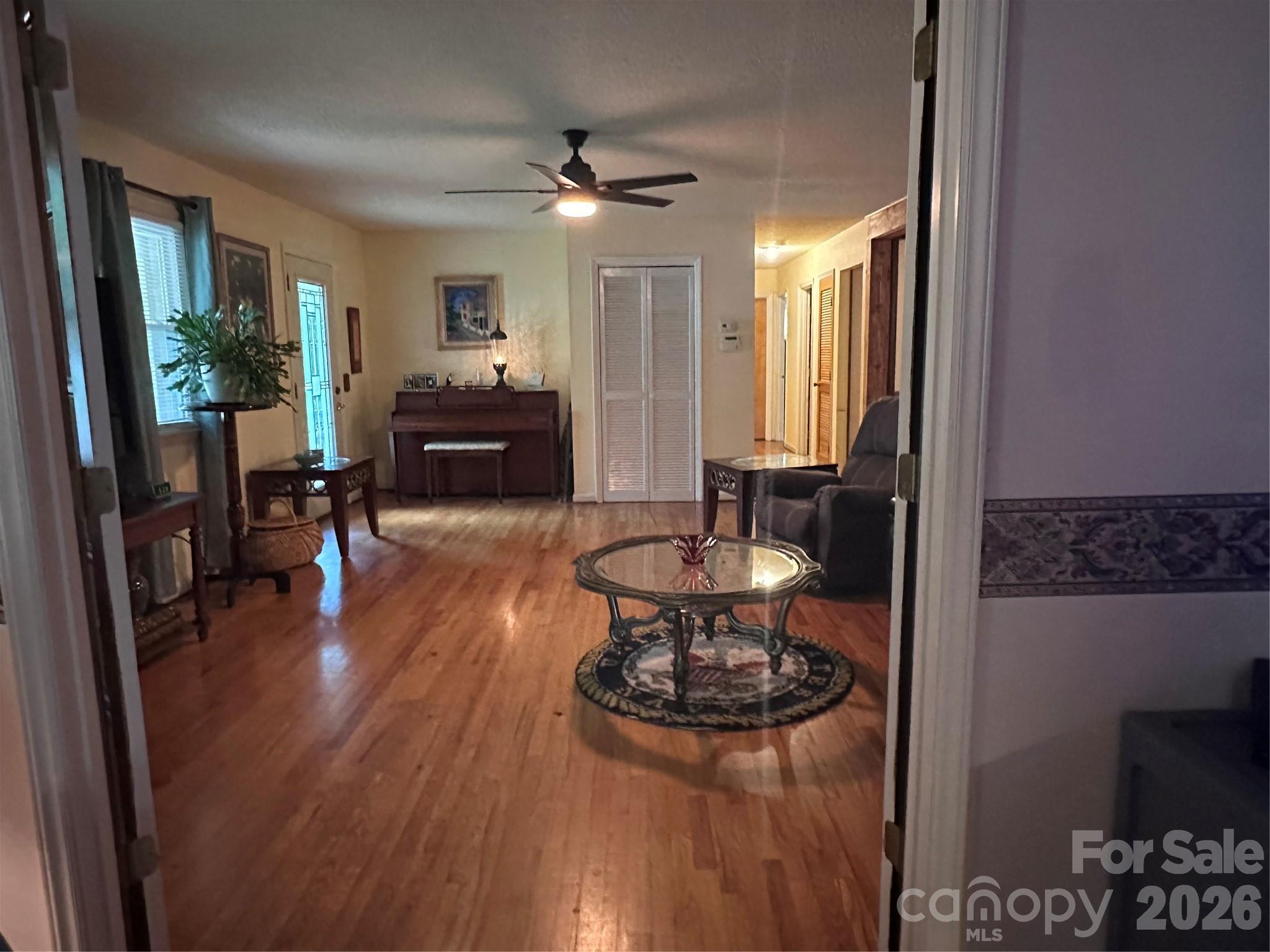523 Boxwood Street — Hudson