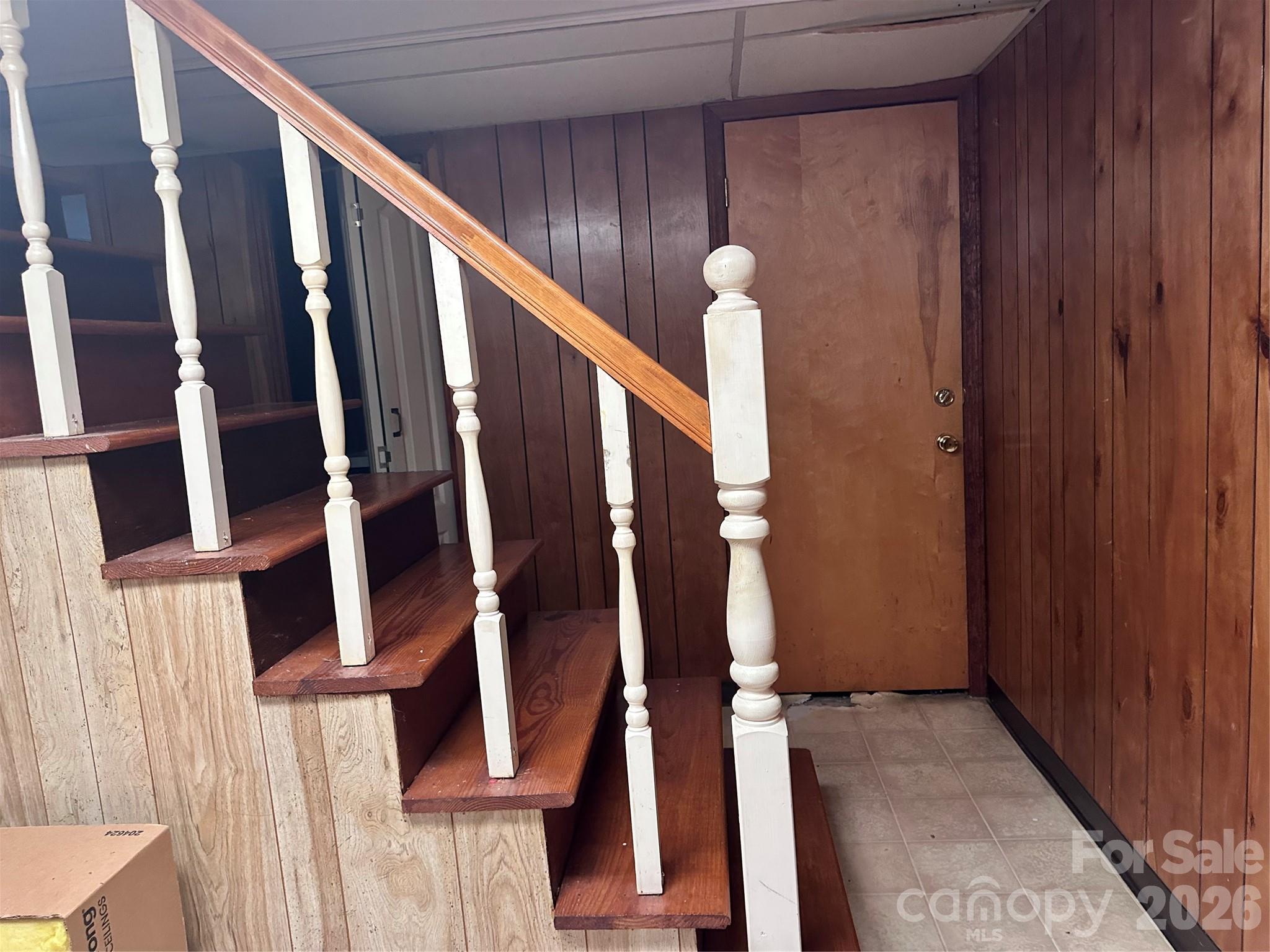 523 Boxwood Street — Hudson