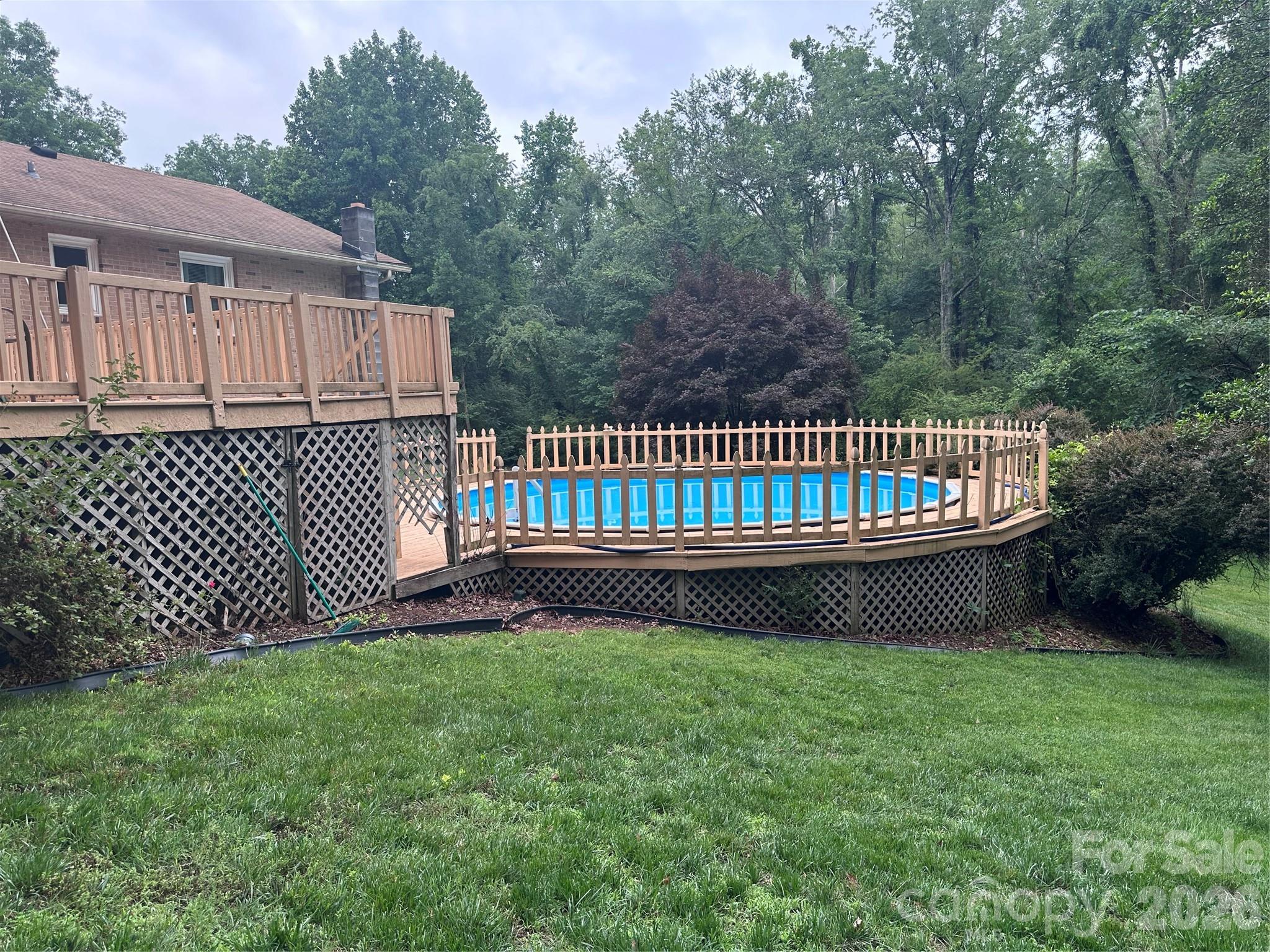 523 Boxwood Street — Hudson