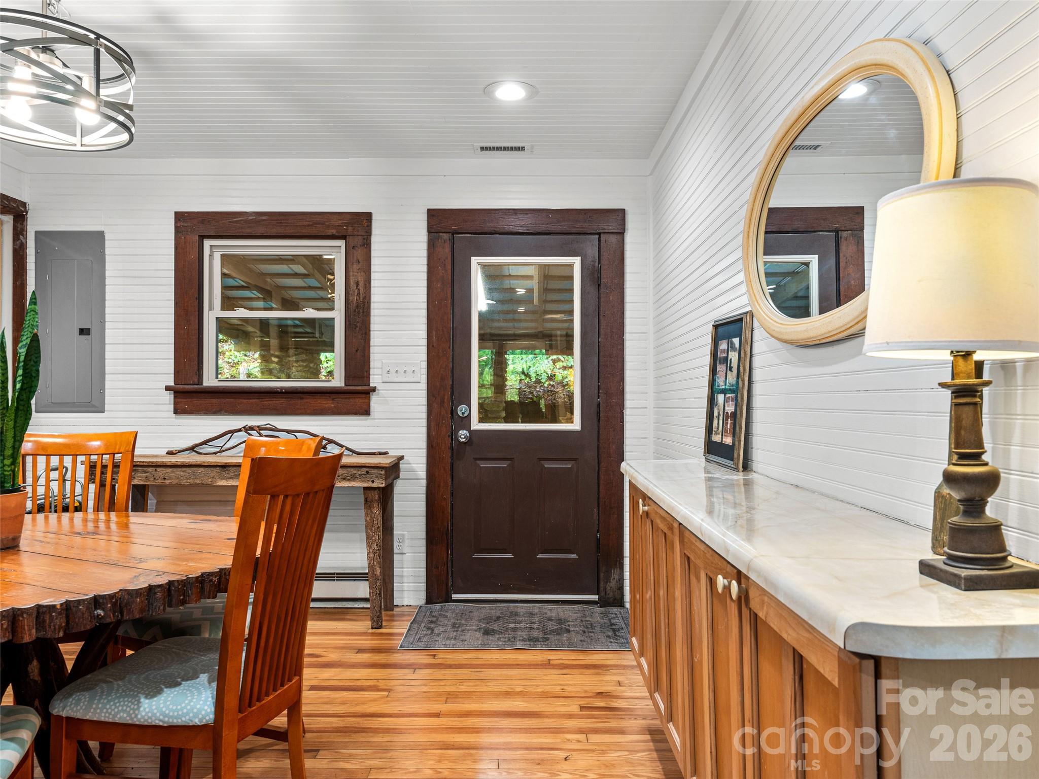 206 Chestnut Hill Road — Gerton