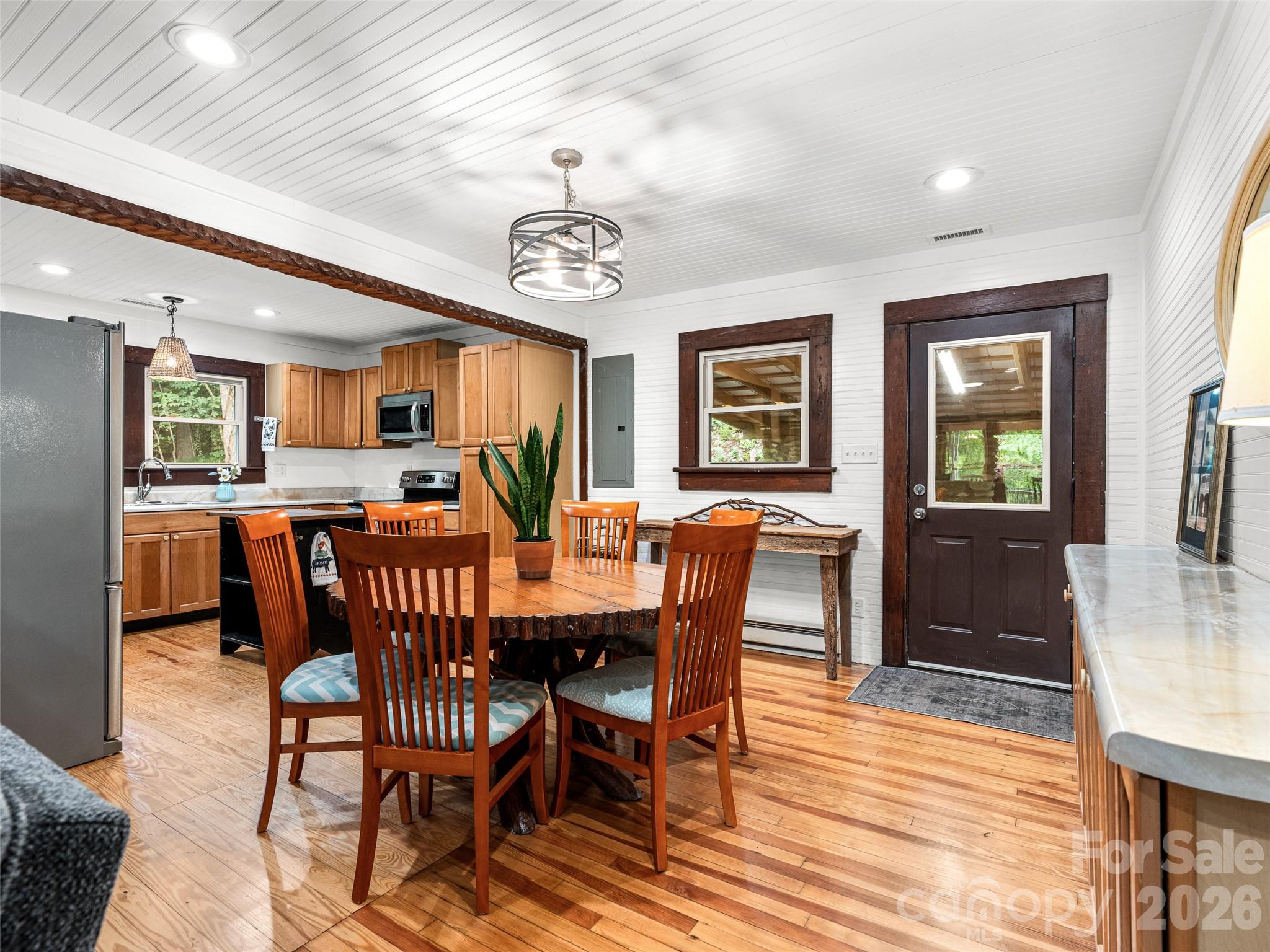 206 Chestnut Hill Road — Gerton
