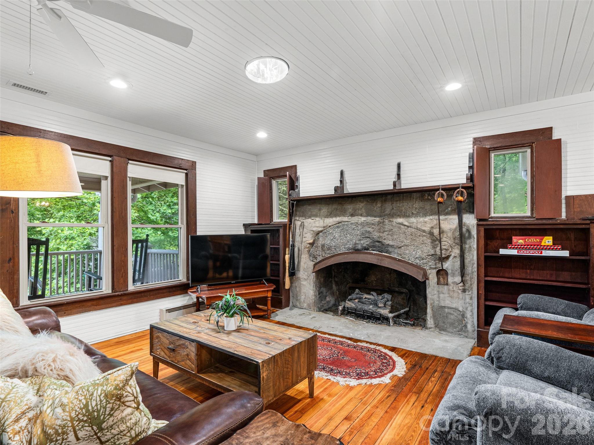 206 Chestnut Hill Road — Gerton
