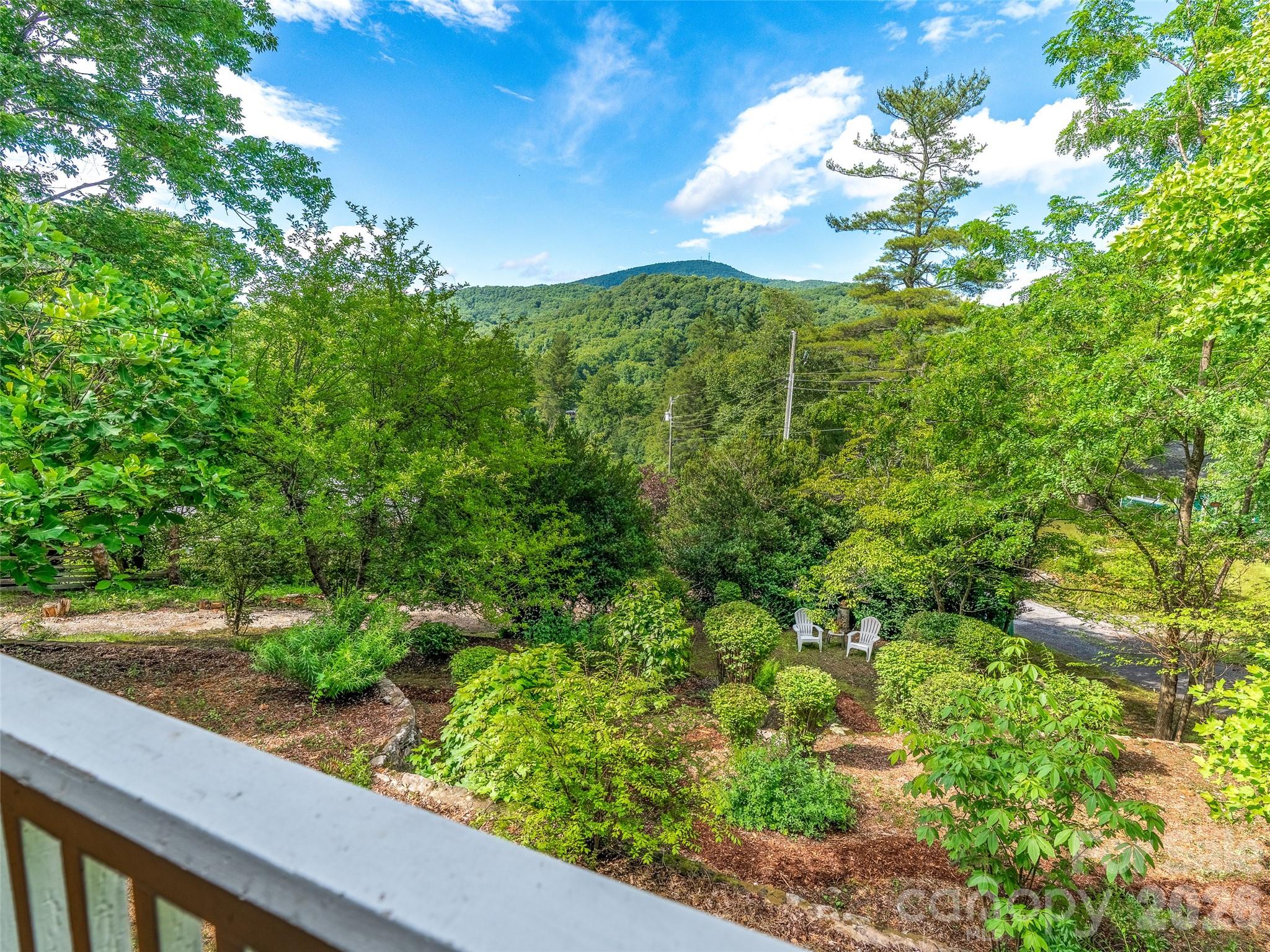 206 Chestnut Hill Road — Gerton
