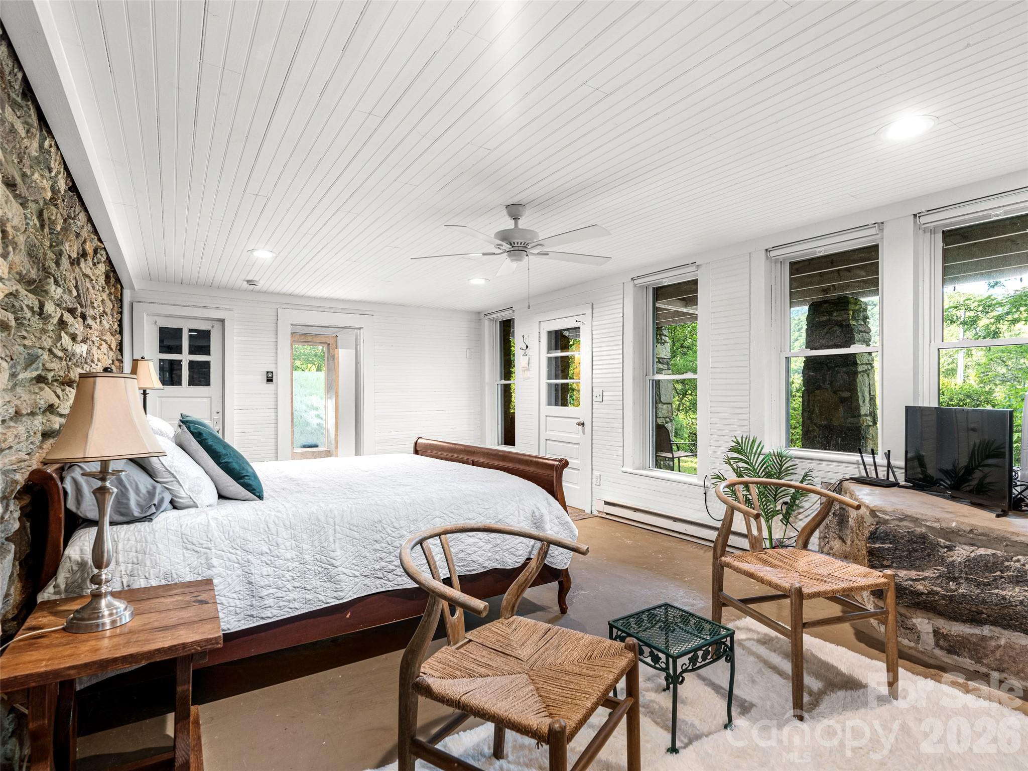 206 Chestnut Hill Road — Gerton