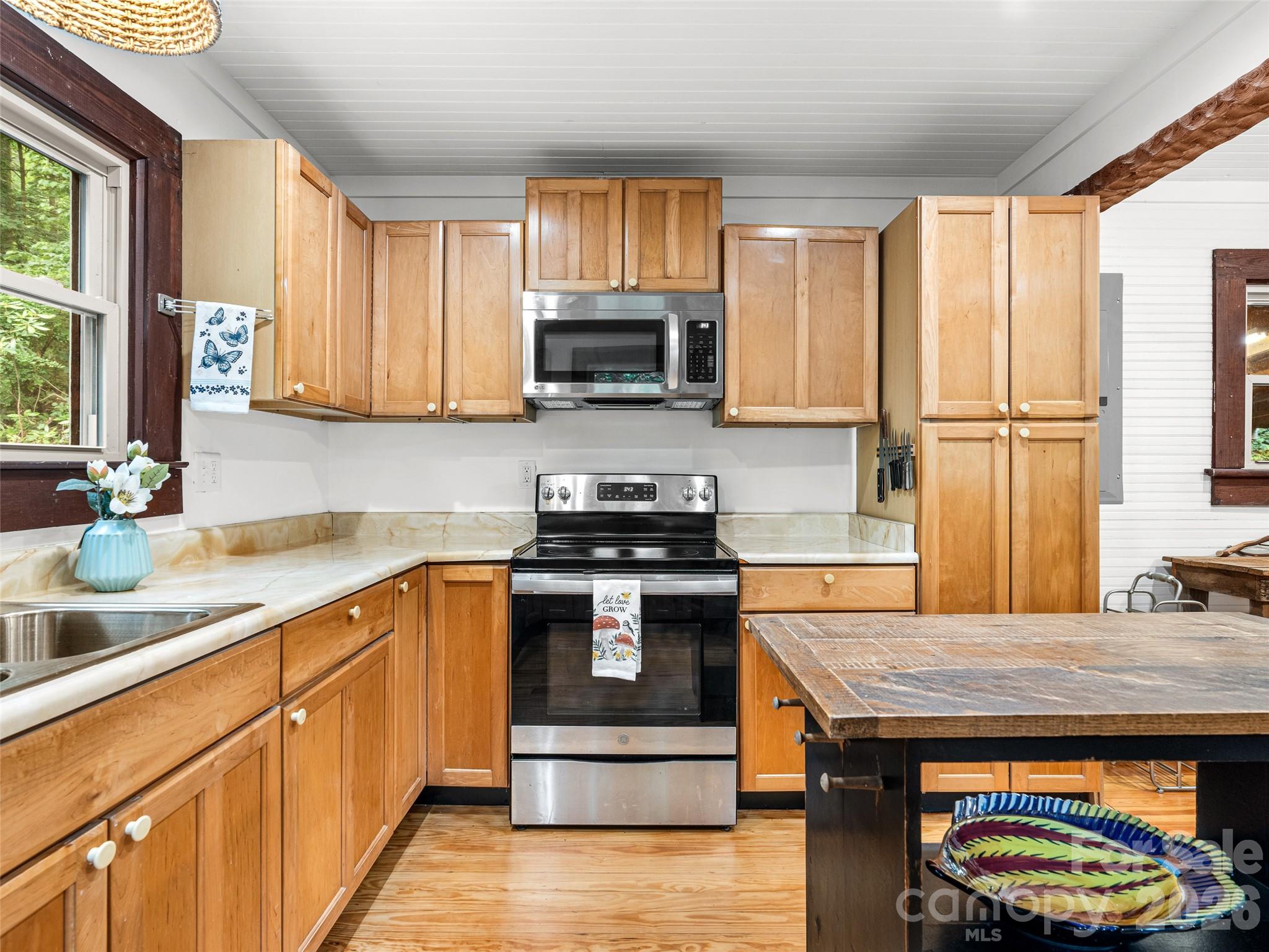 206 Chestnut Hill Road — Gerton