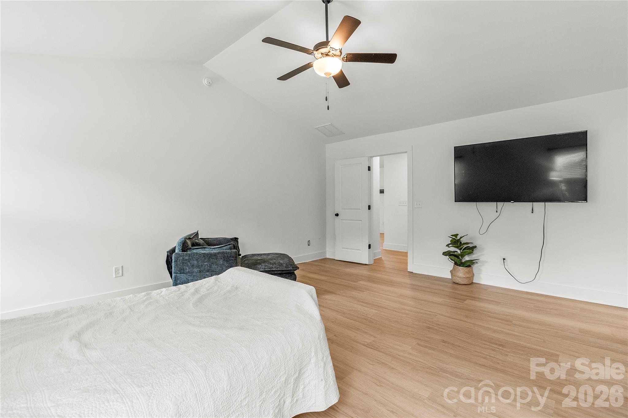 2412 Mintew Circle — Lincolnton