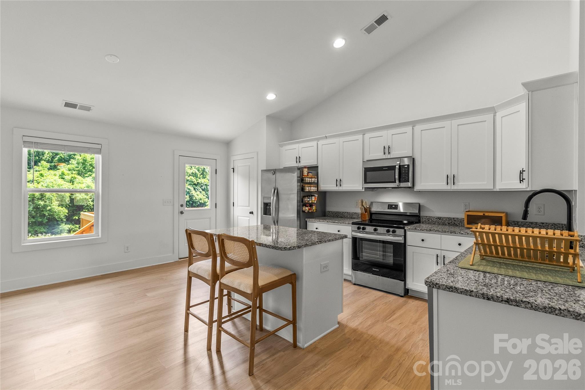 2412 Mintew Circle — Lincolnton