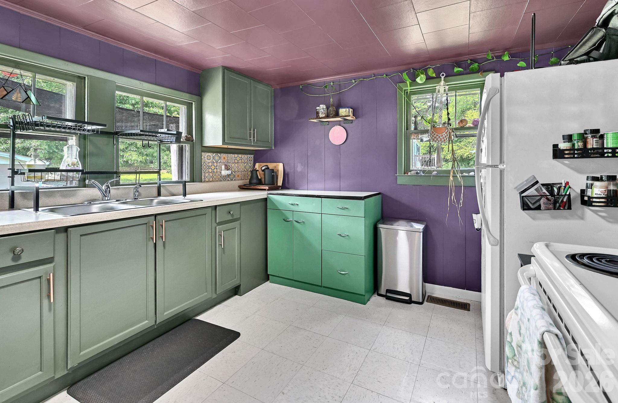73 Trinidad Drive — Canton