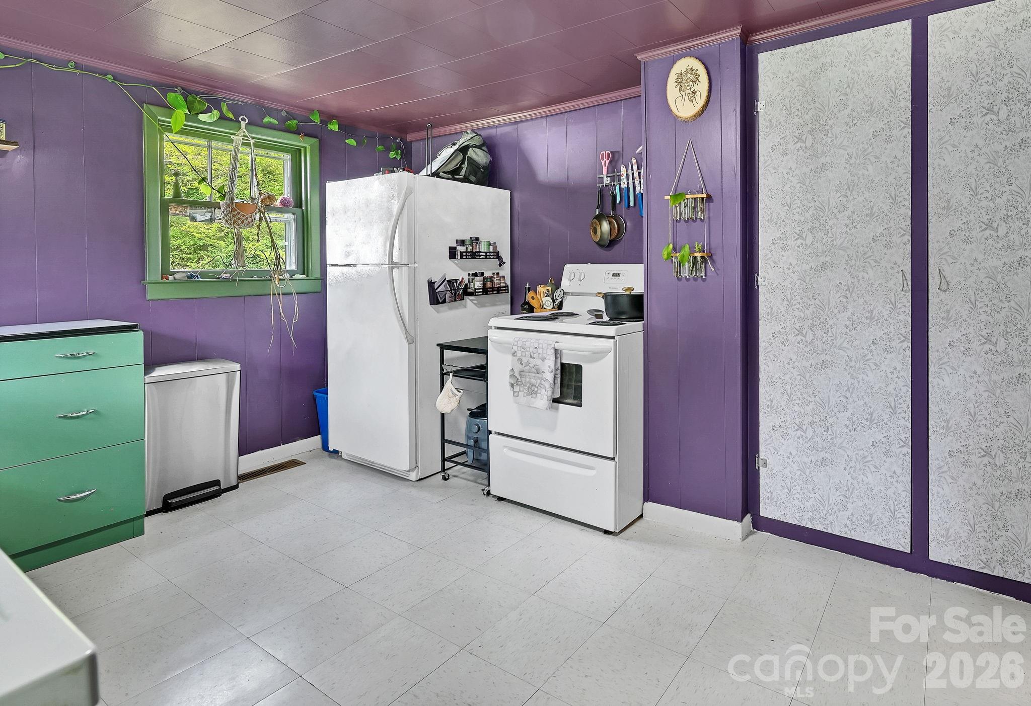 73 Trinidad Drive — Canton