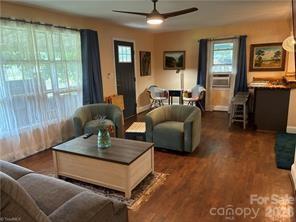 4685 Rock Creek Road — Hayes