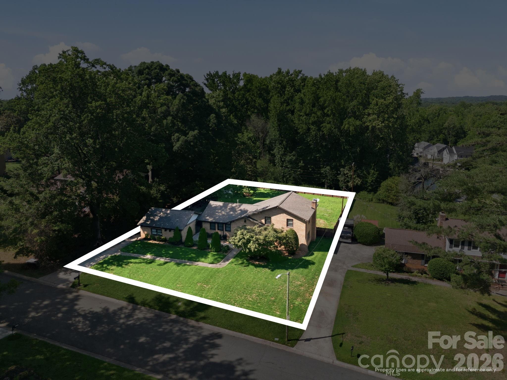 6621 Fair Lawn Road — Charlotte