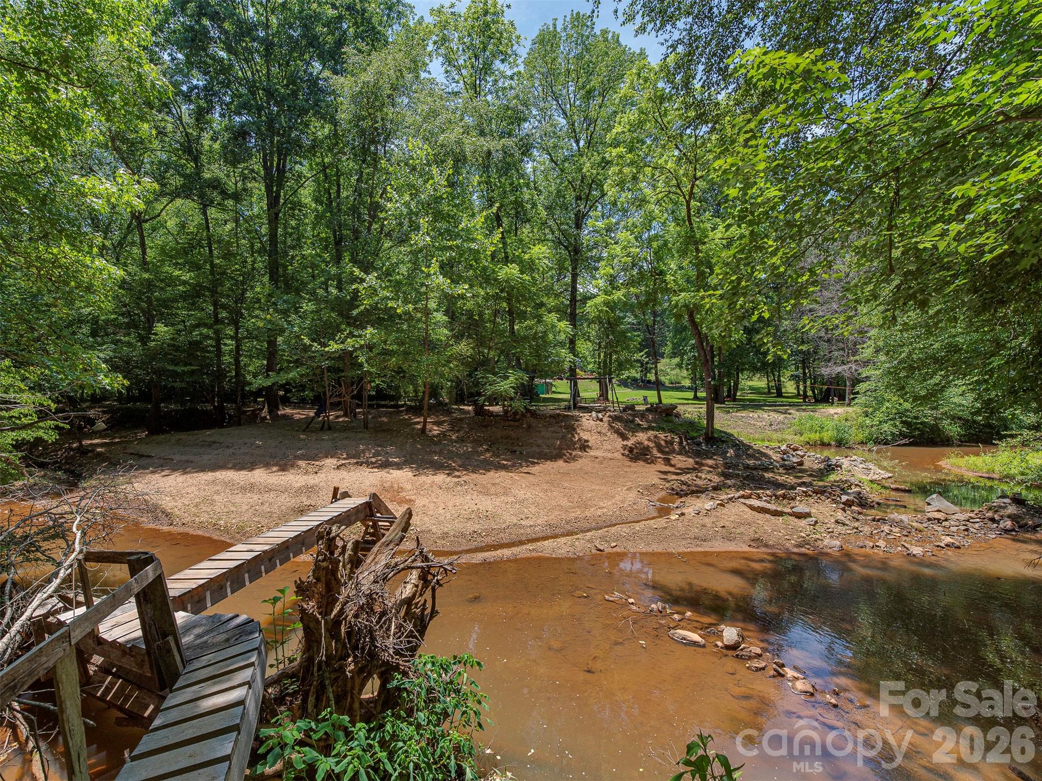 3901 Hickory Highway — Statesville