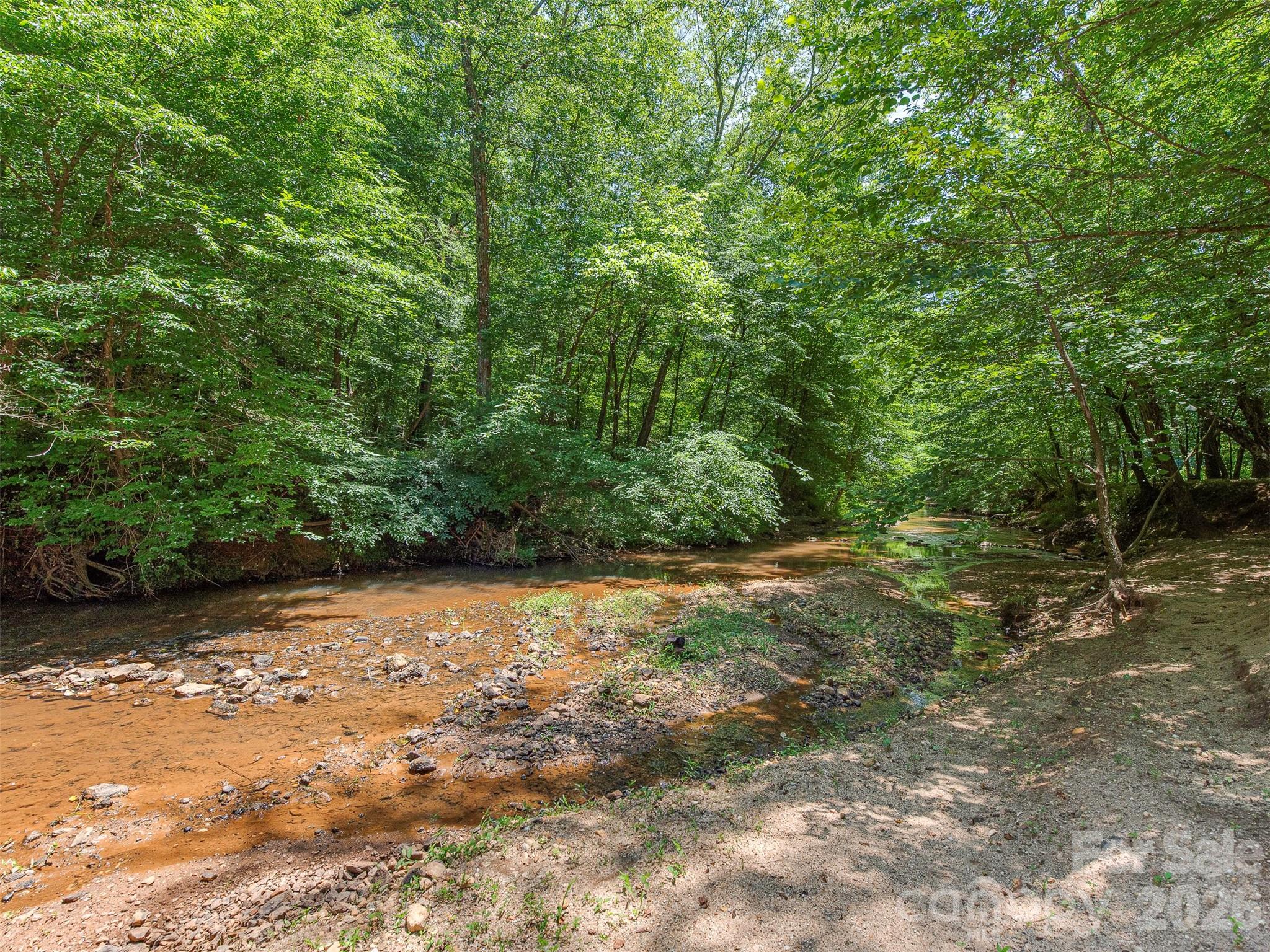 3901 Hickory Highway — Statesville