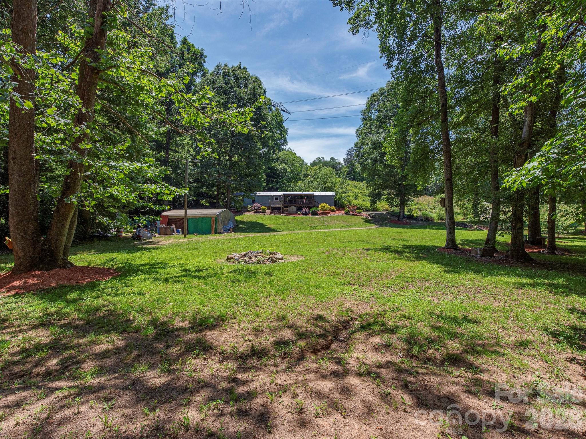3901 Hickory Highway — Statesville