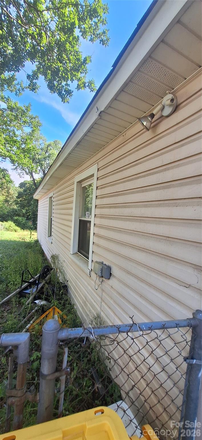 731 E Third Avenue — Gastonia