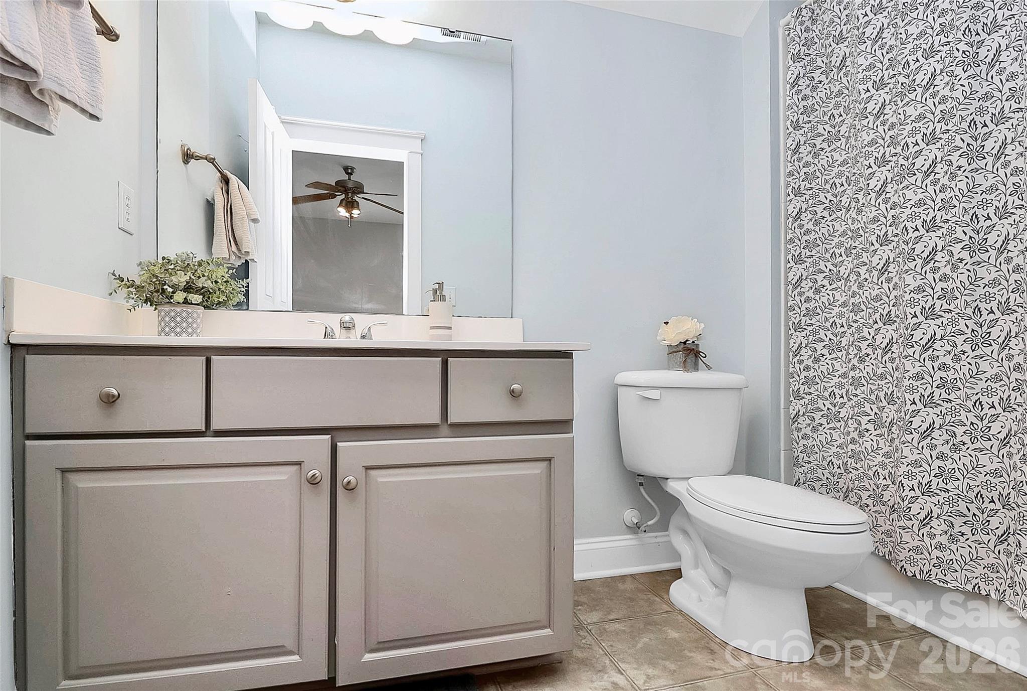 366 Shoreline Parkway — Tega Cay