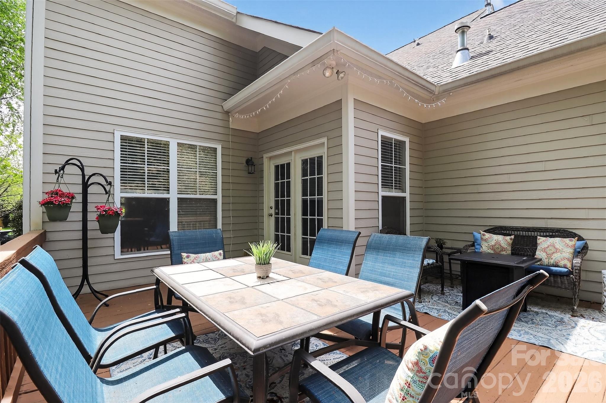 366 Shoreline Parkway — Tega Cay