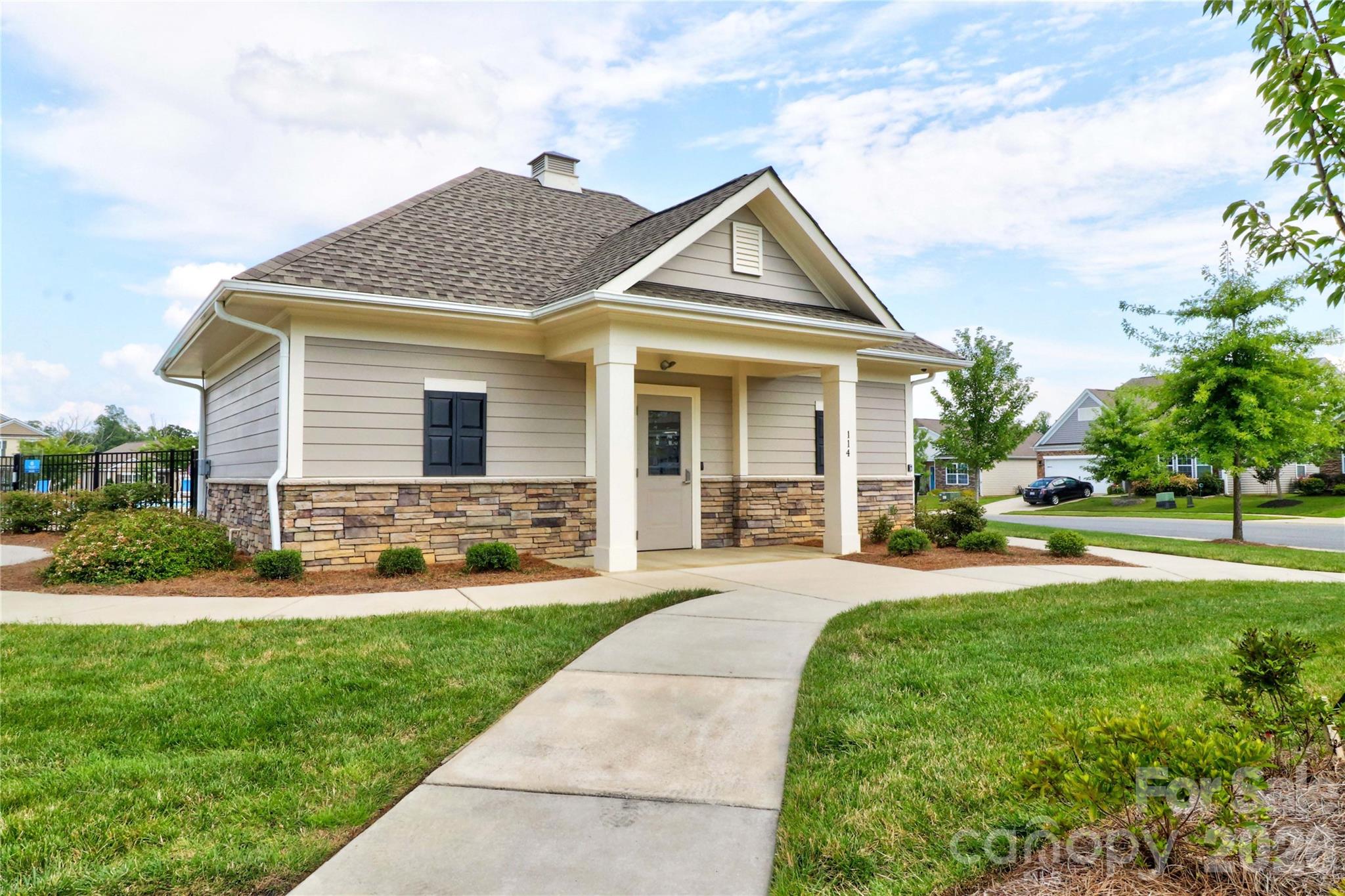 124 Kingsway Drive — Mooresville