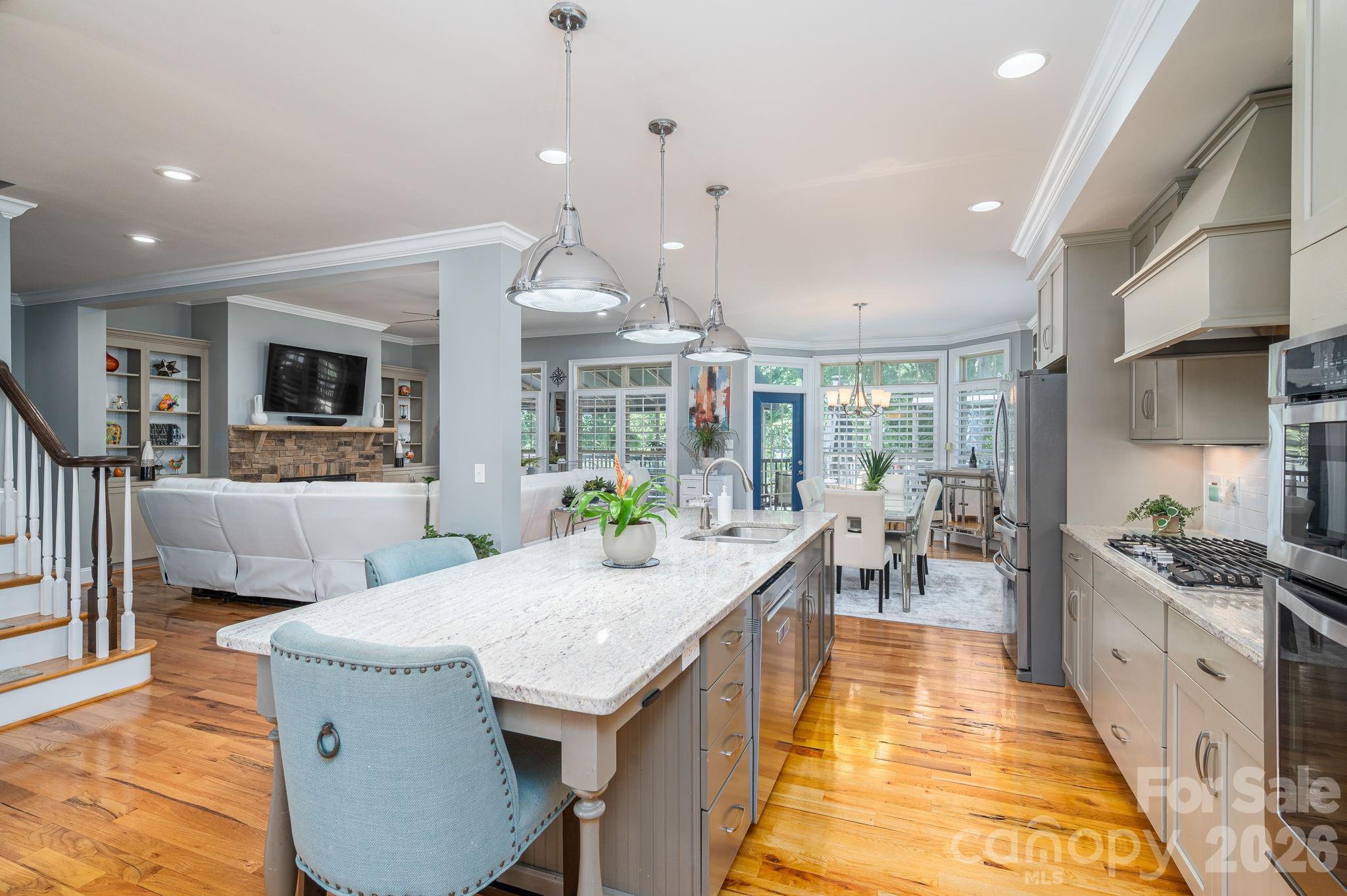 1017 Peninsula Drive — Belmont