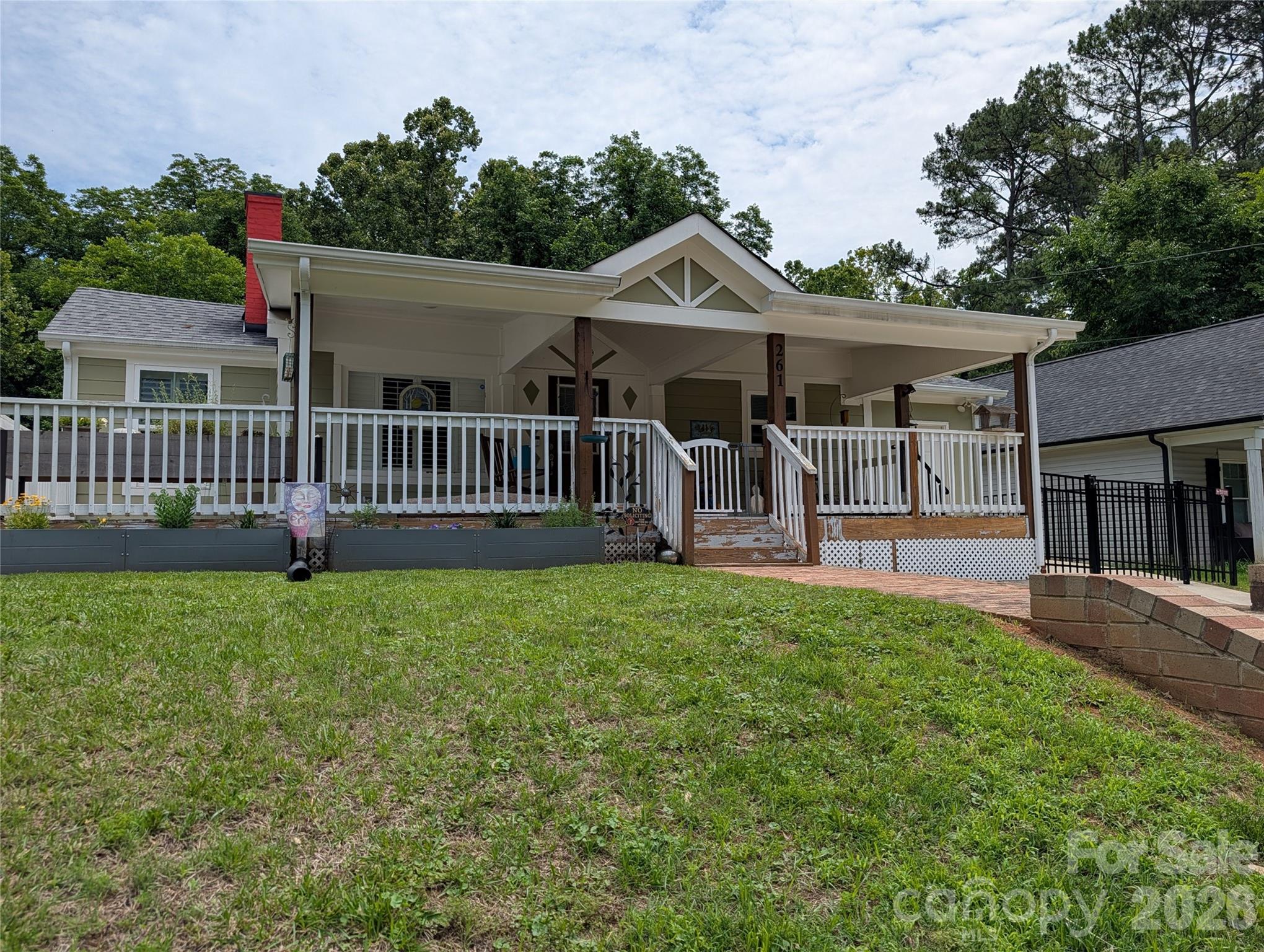 261 Broad Drive SW — Concord