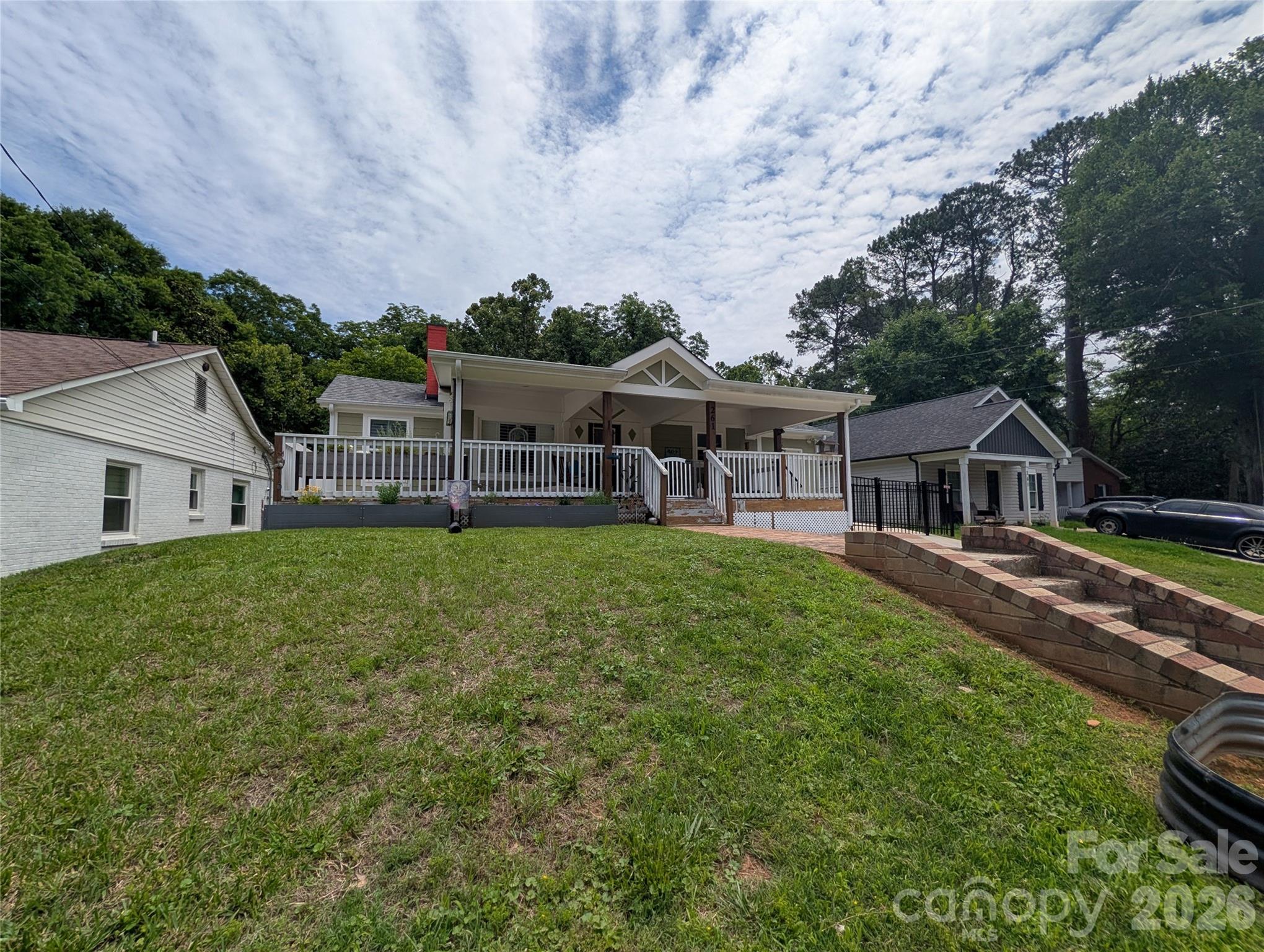 261 Broad Drive SW — Concord