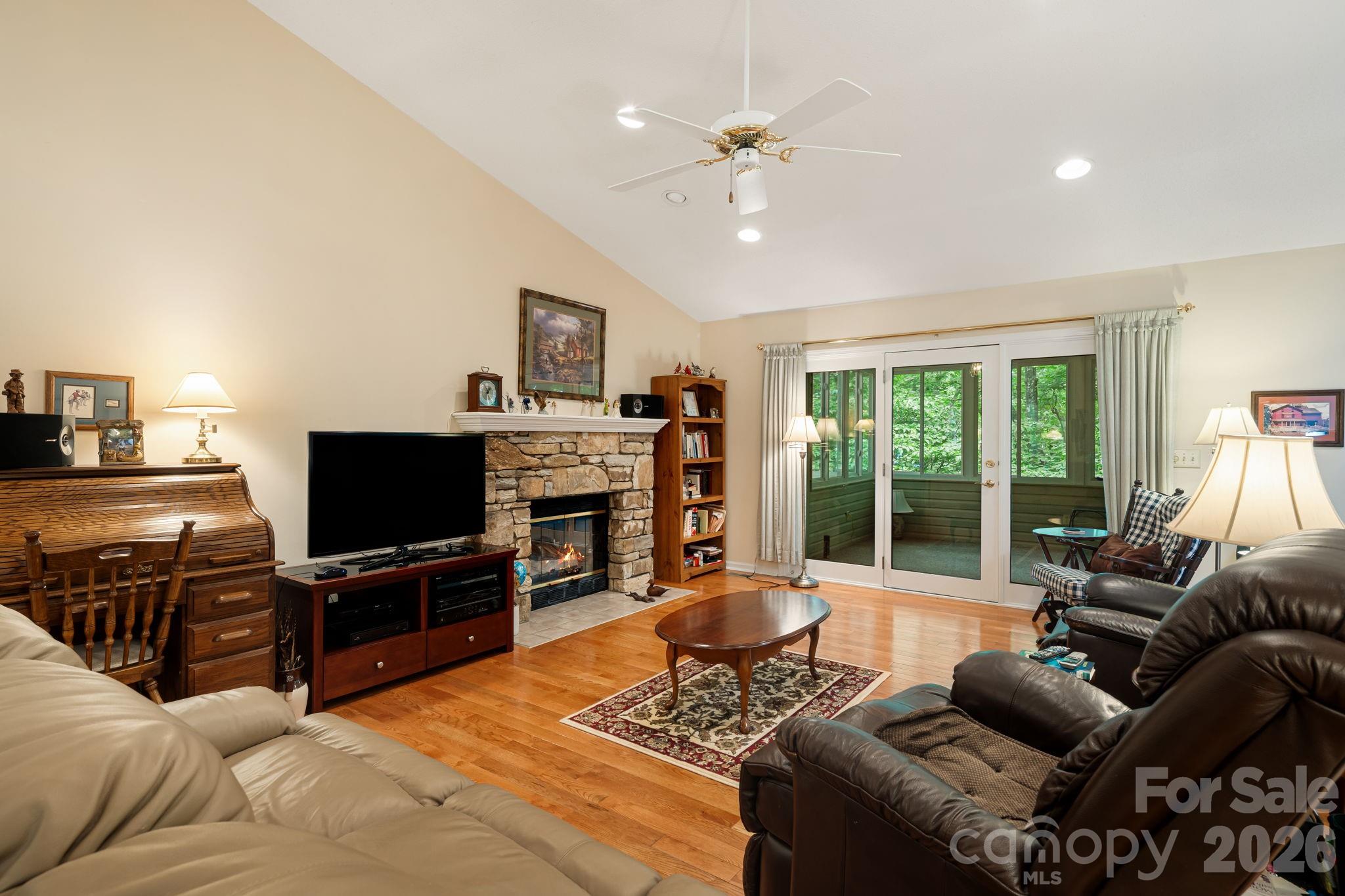 1851 Riverview Court — Hendersonville