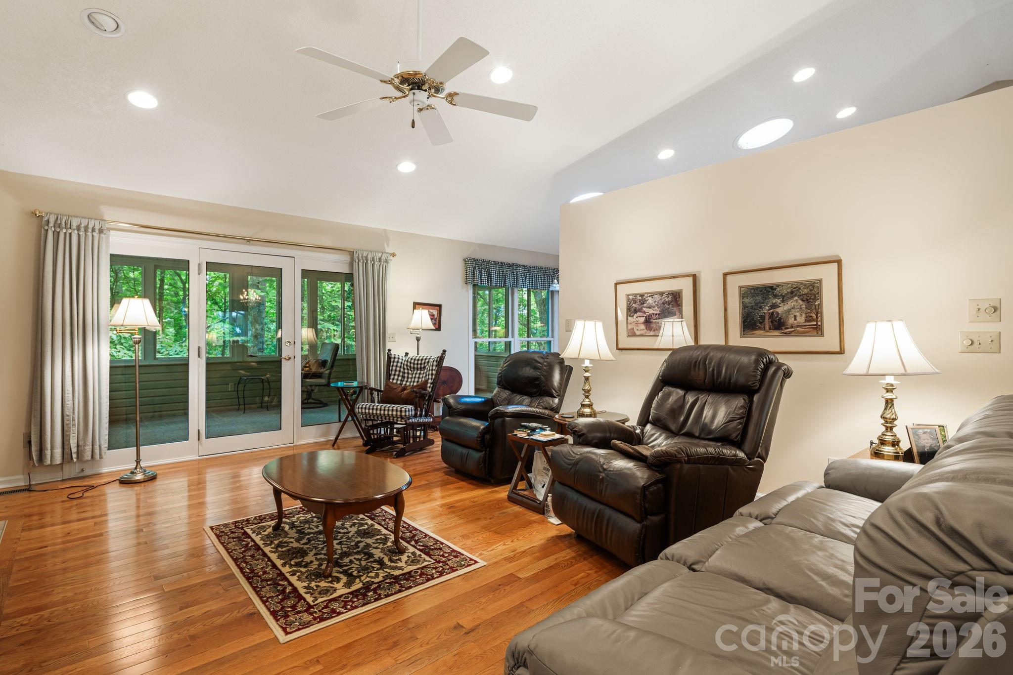 1851 Riverview Court — Hendersonville