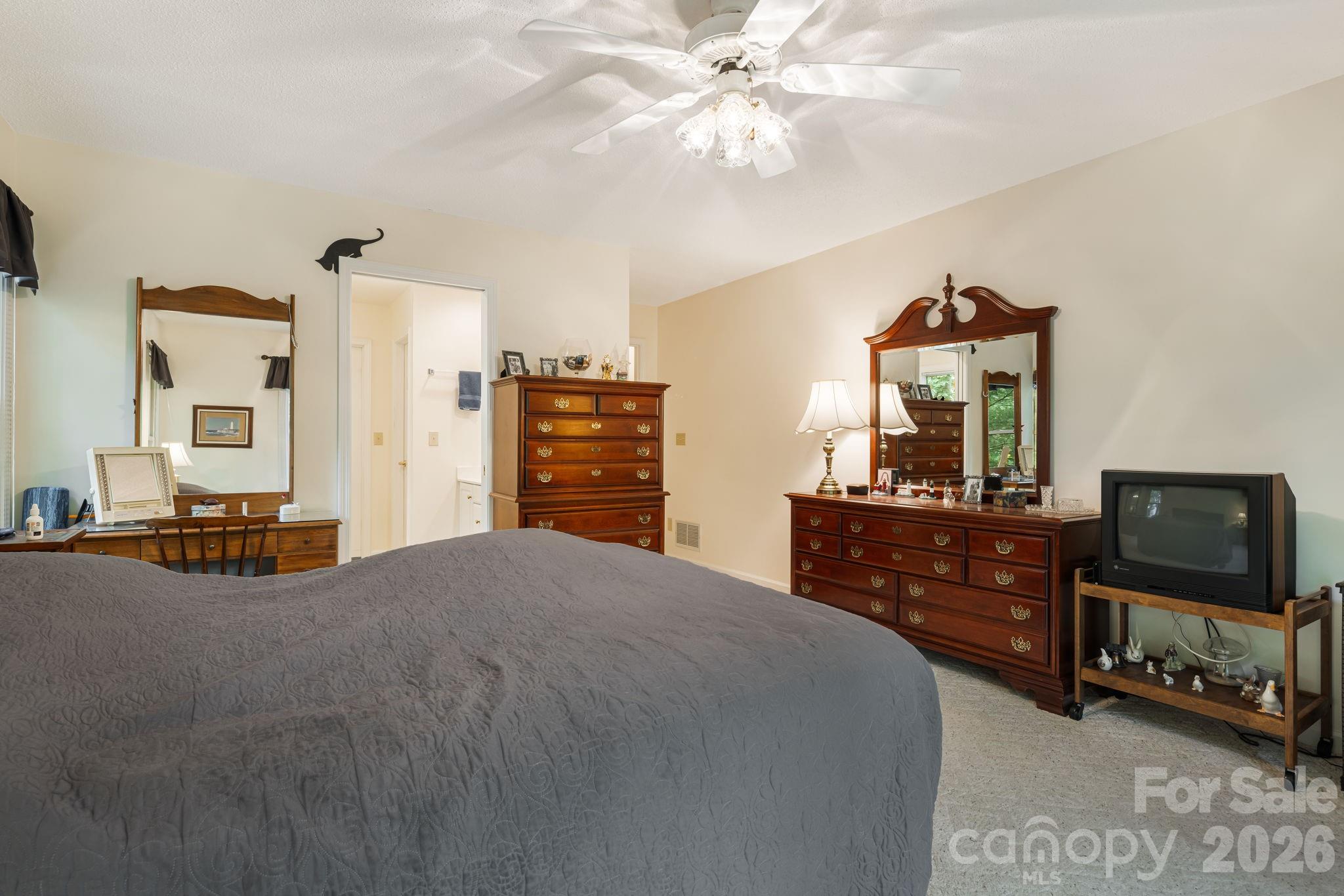 1851 Riverview Court — Hendersonville