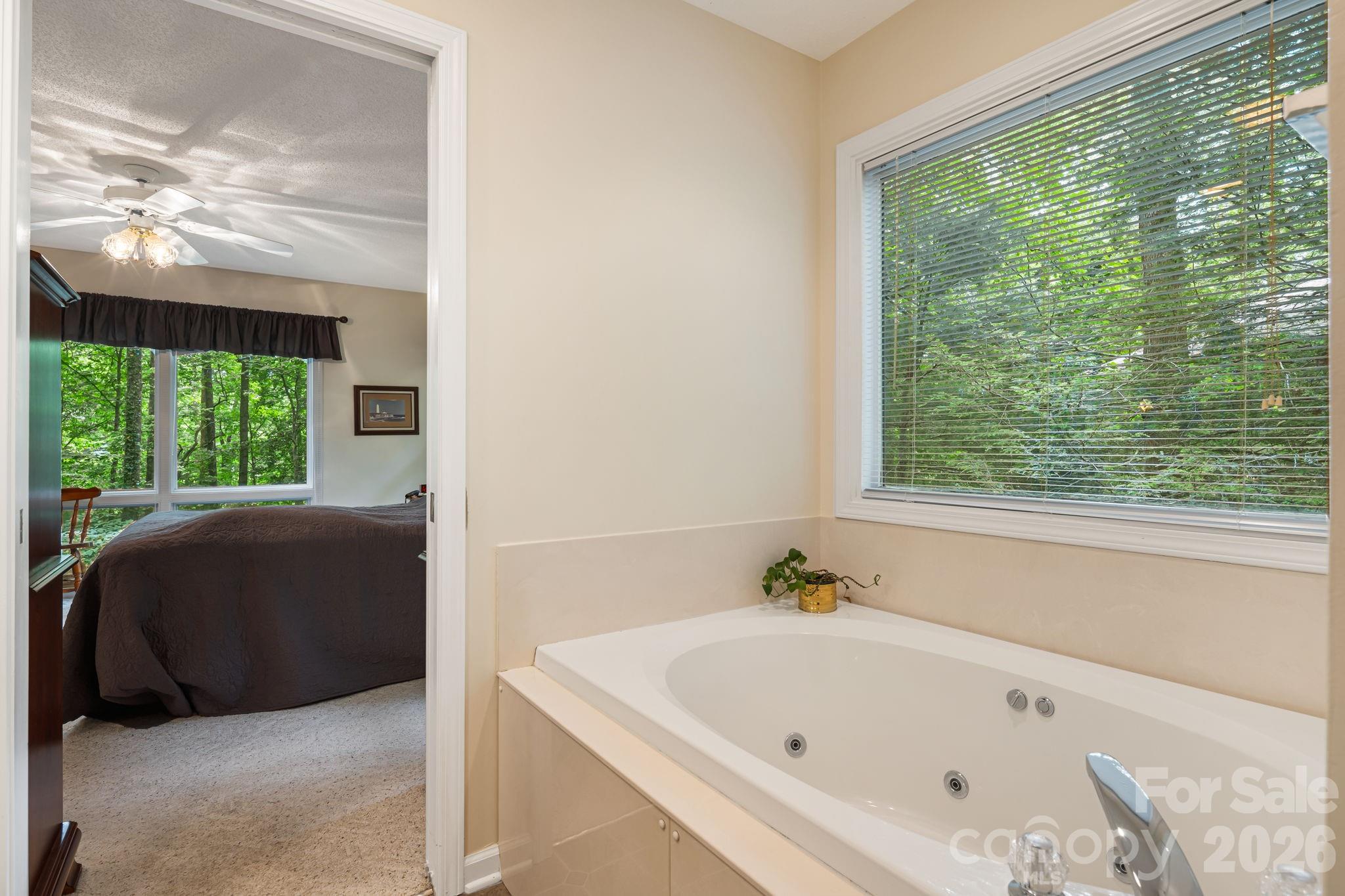 1851 Riverview Court — Hendersonville