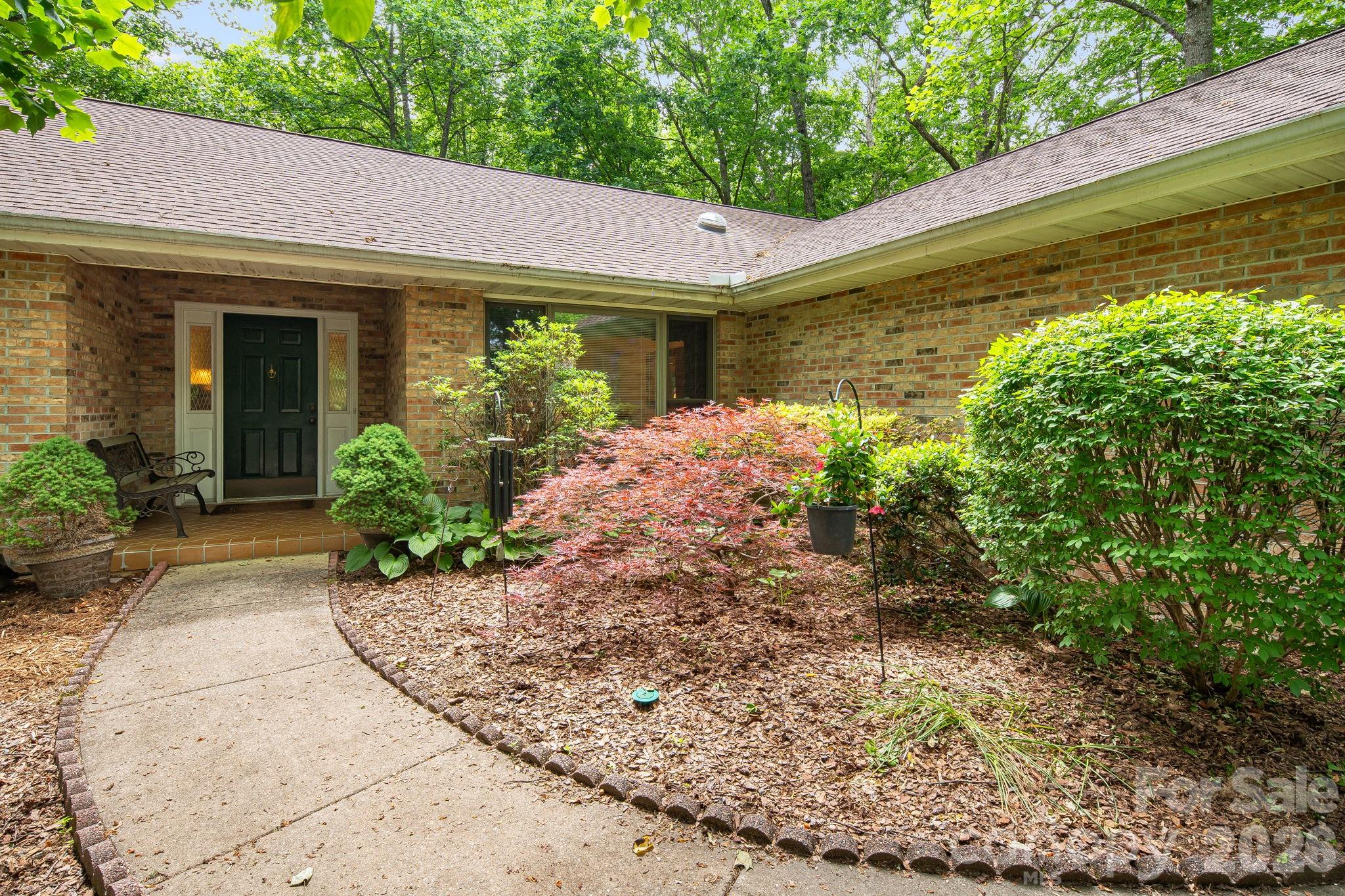 1851 Riverview Court — Hendersonville