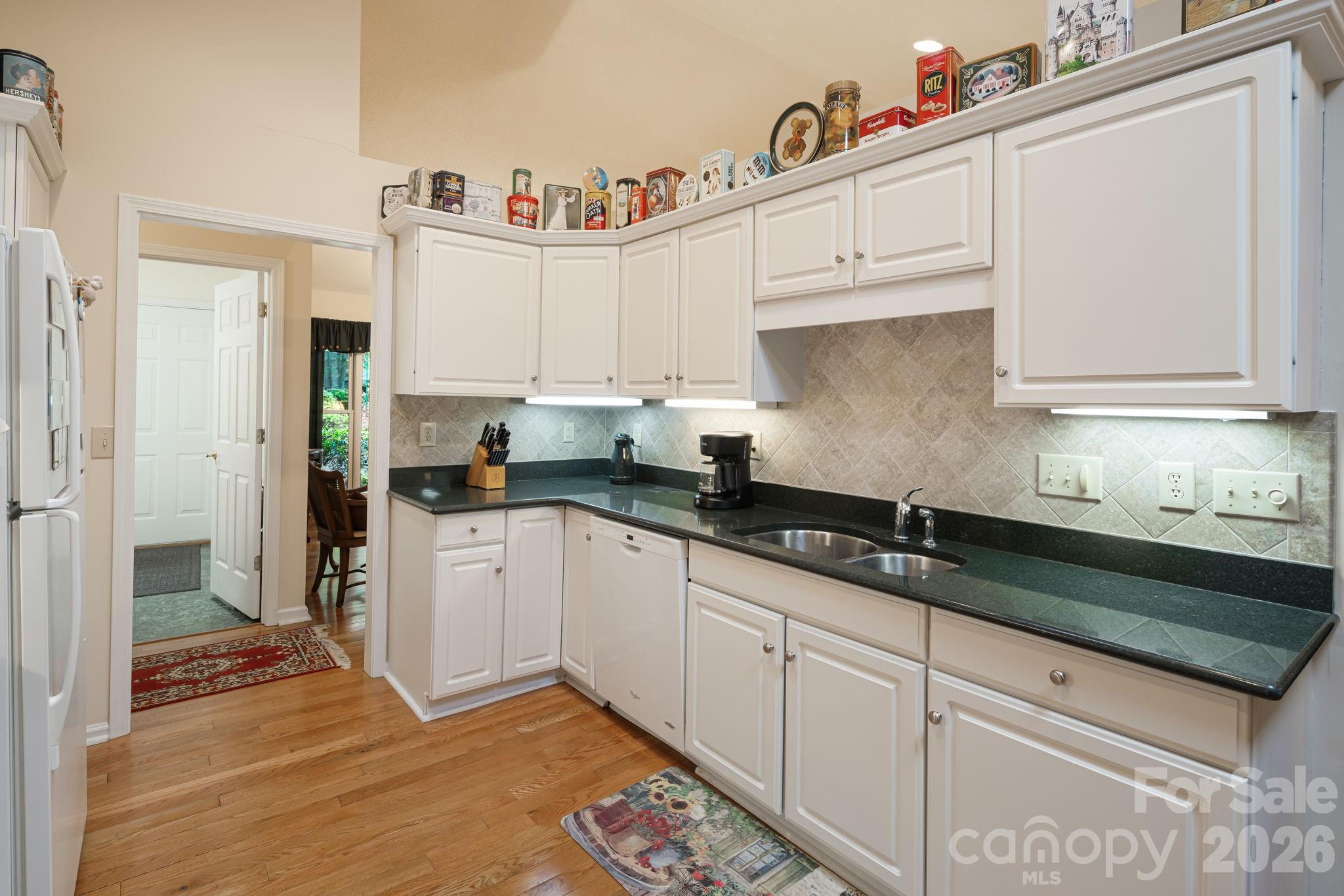 1851 Riverview Court — Hendersonville