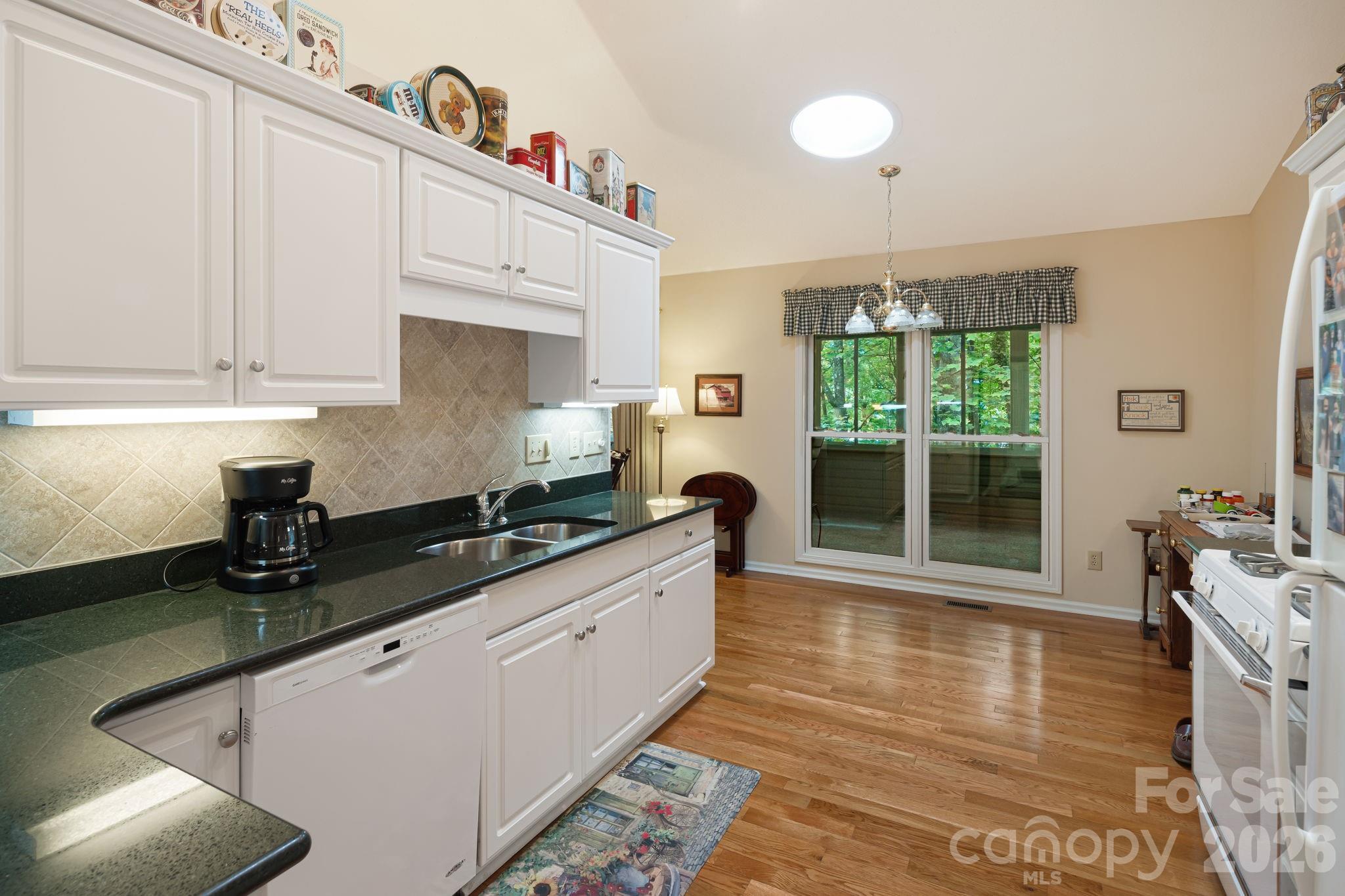 1851 Riverview Court — Hendersonville