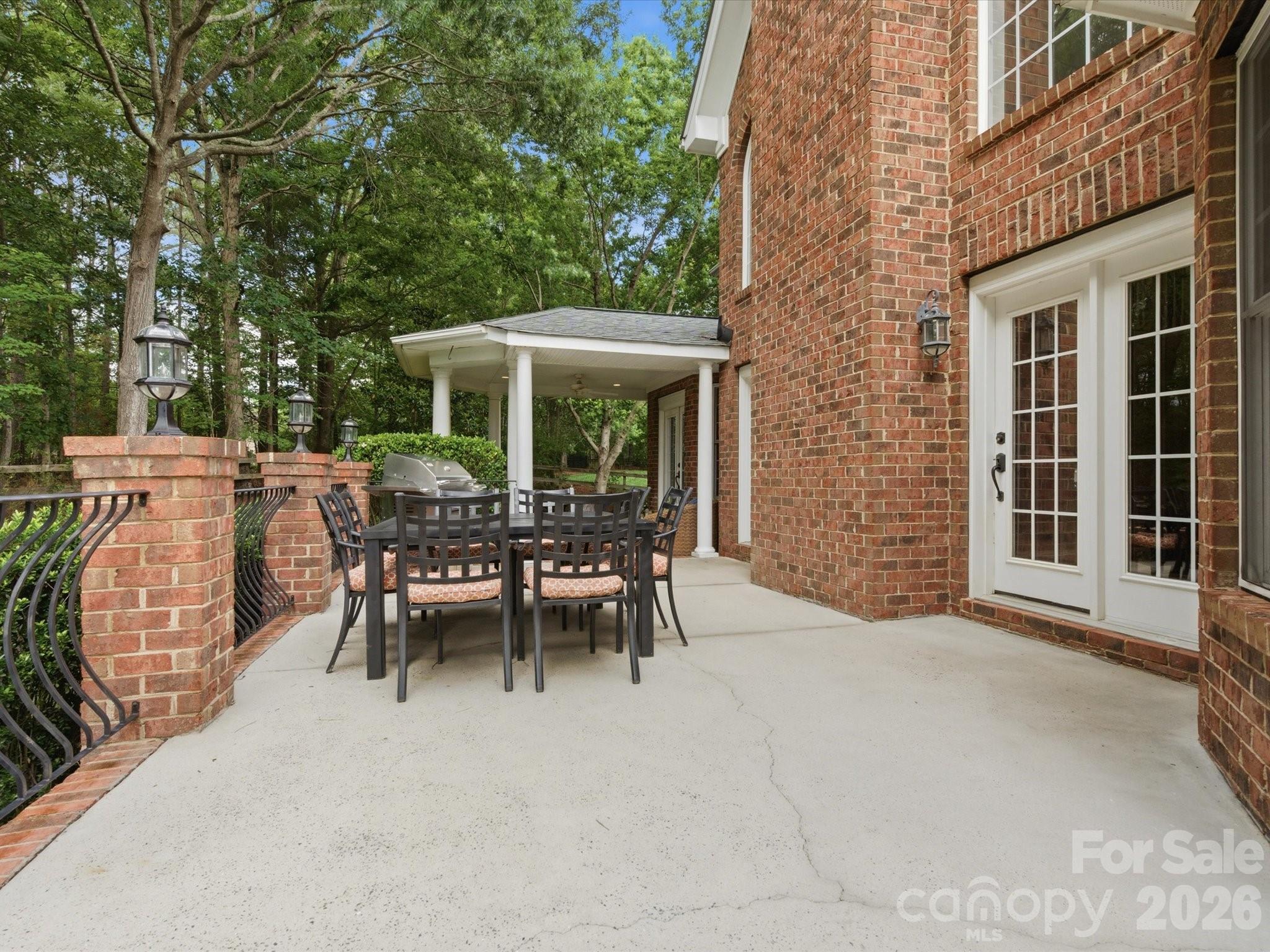 8404 Denholme Drive — Waxhaw