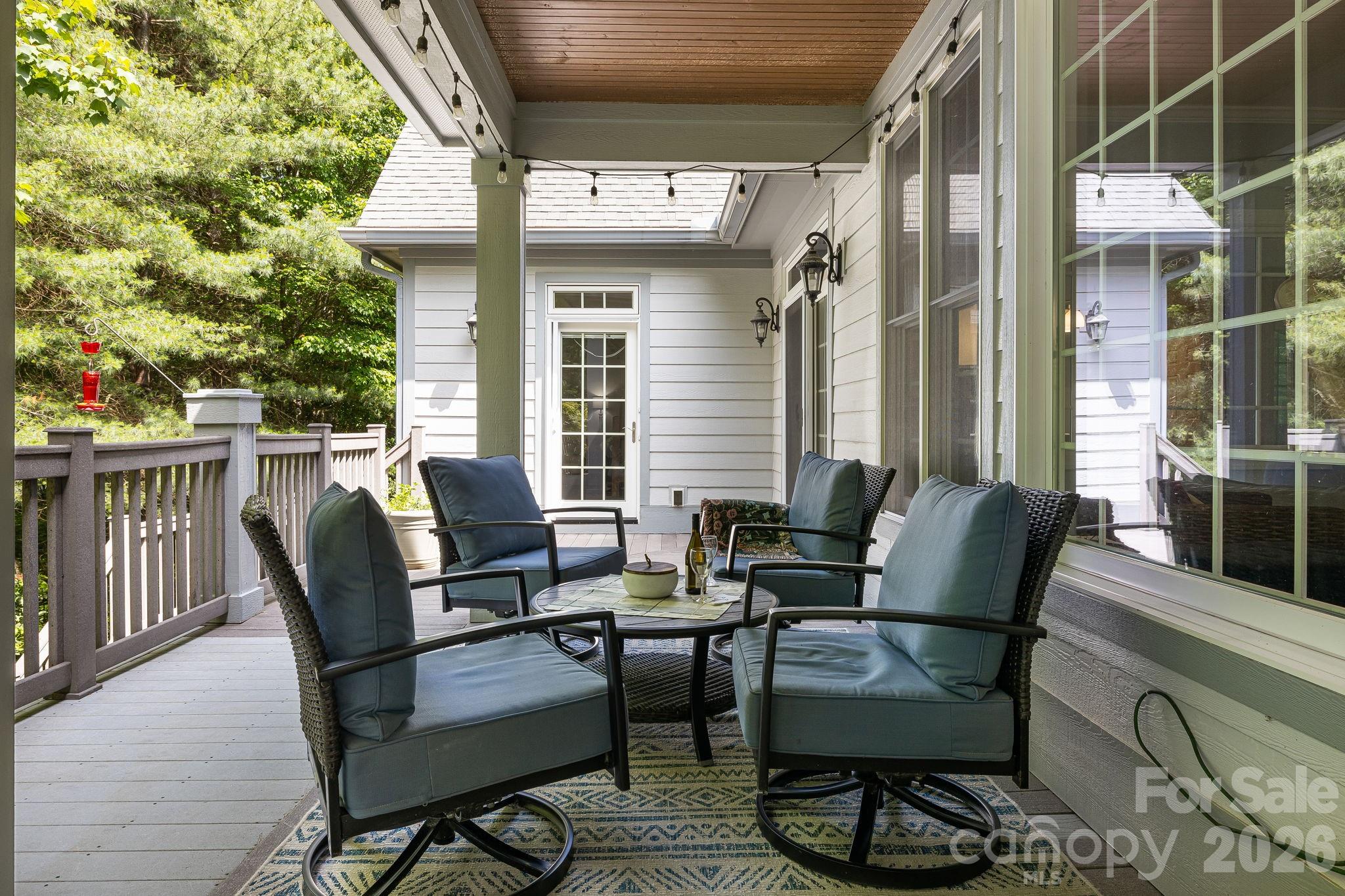 335 Daylily Drive — Hendersonville