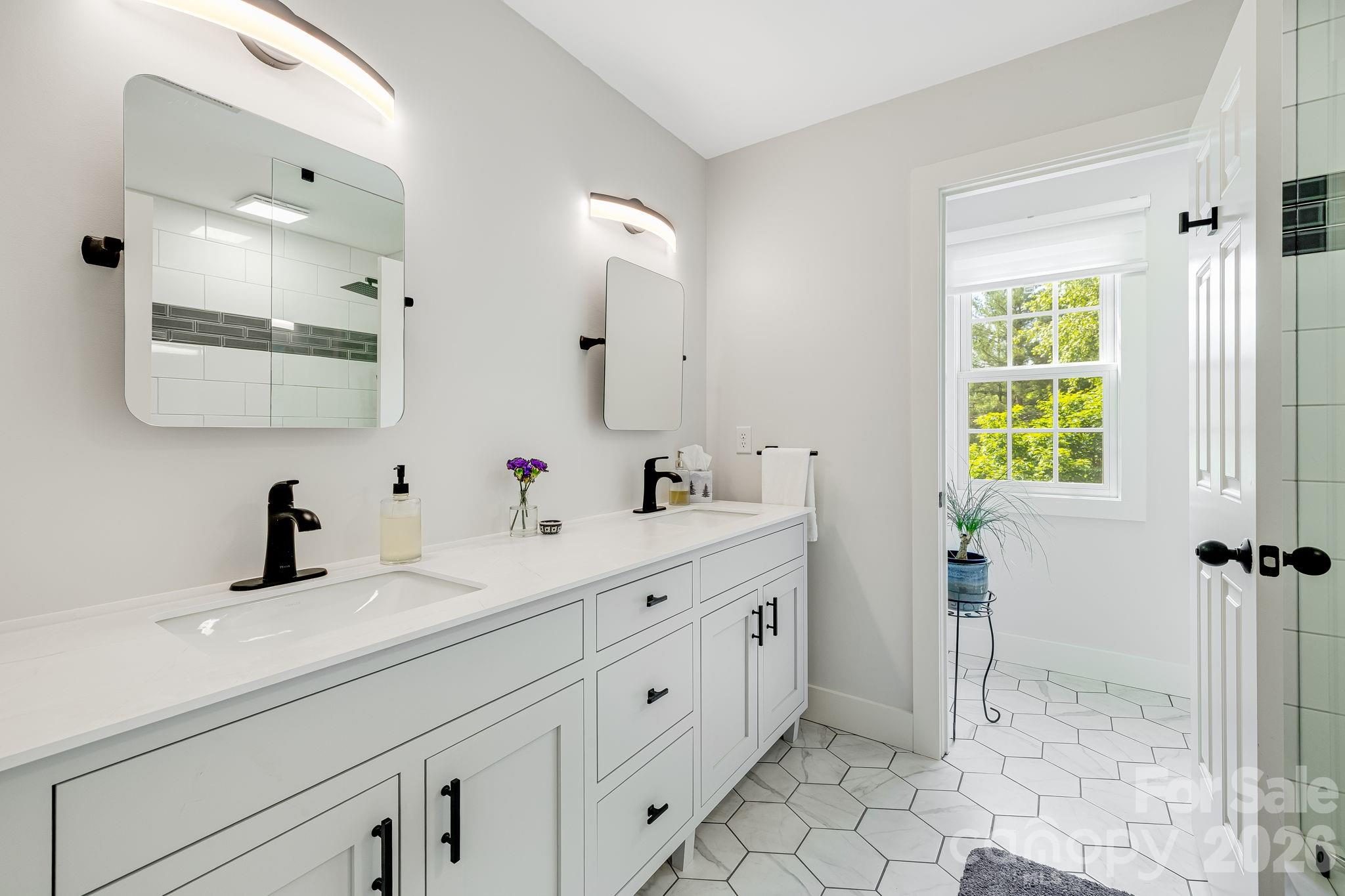 335 Daylily Drive — Hendersonville
