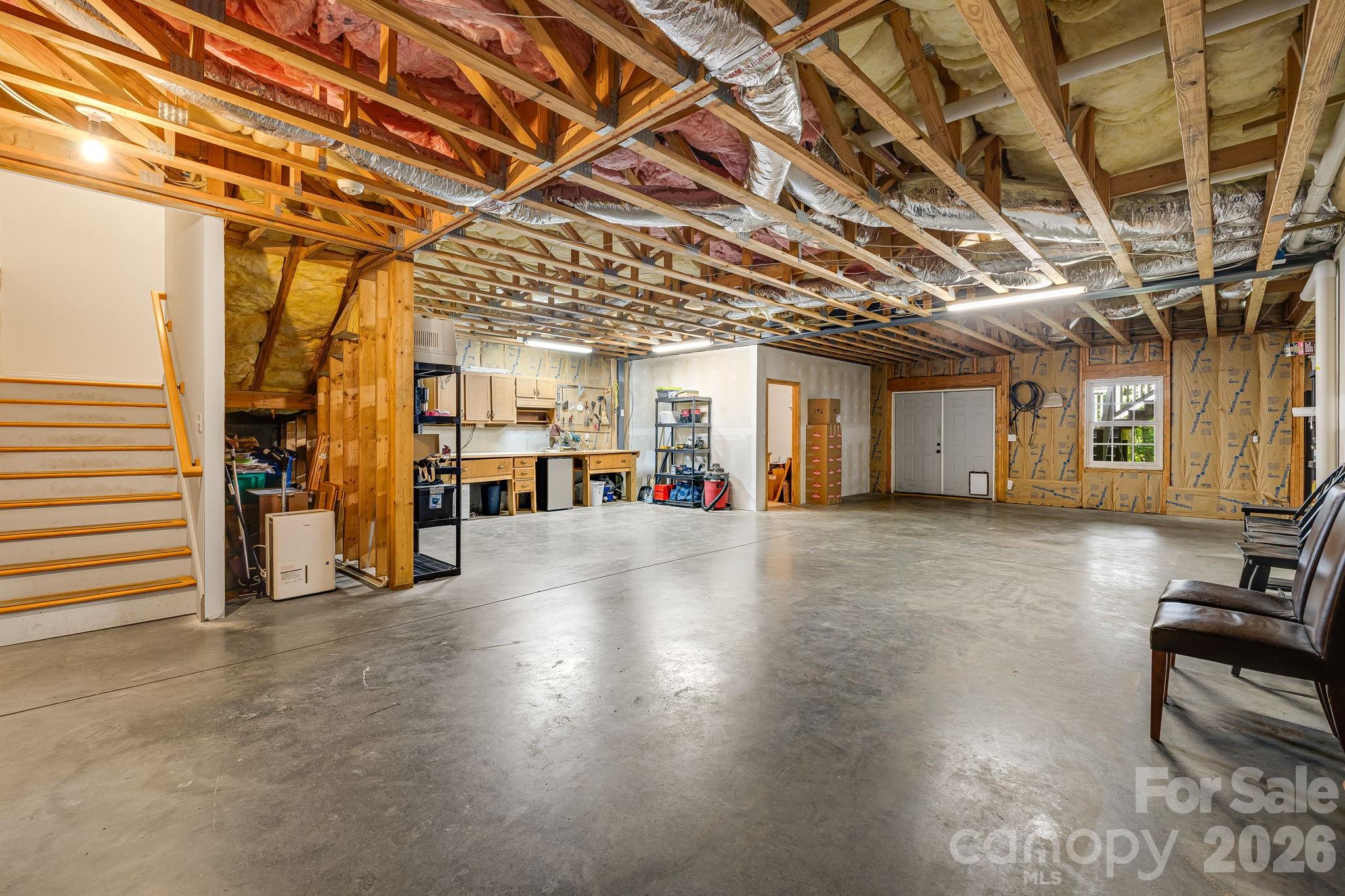 335 Daylily Drive — Hendersonville