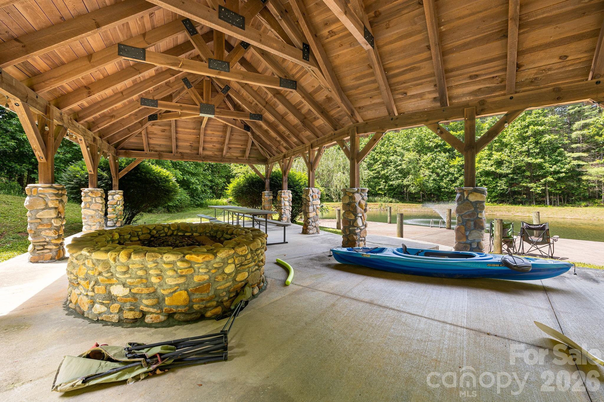 335 Daylily Drive — Hendersonville