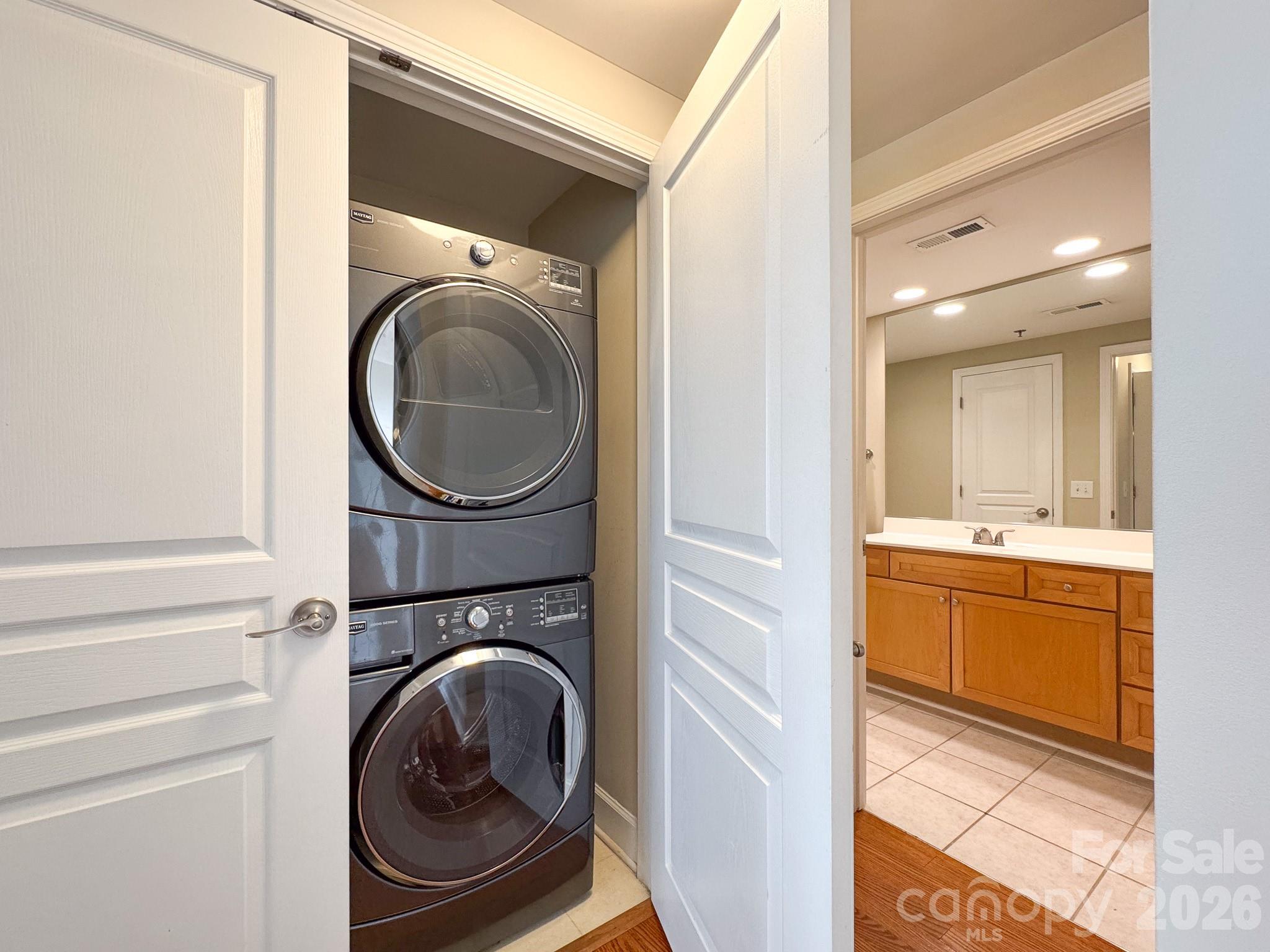1315 East Boulevard #814 — Charlotte